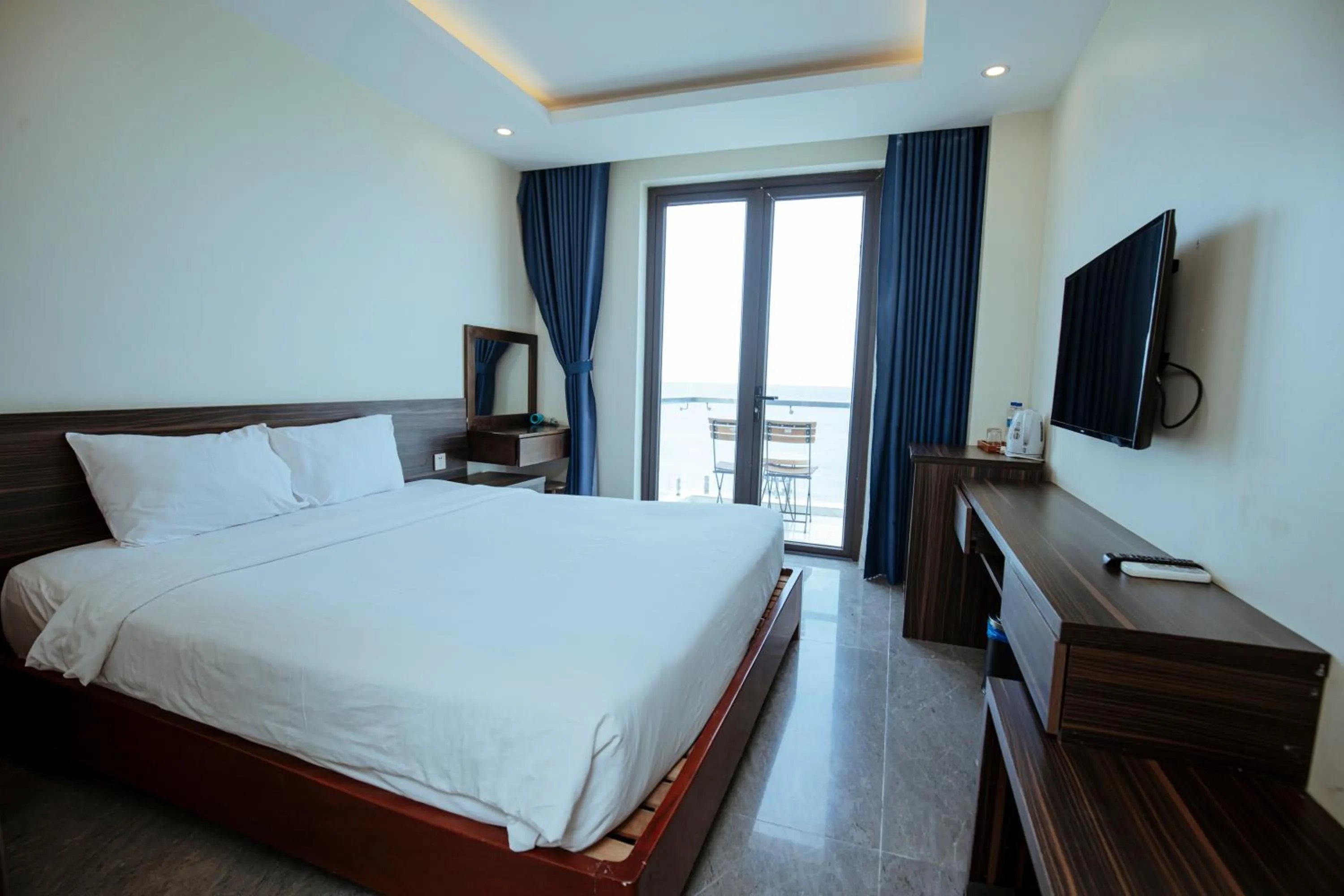 Bed in Sin OAE