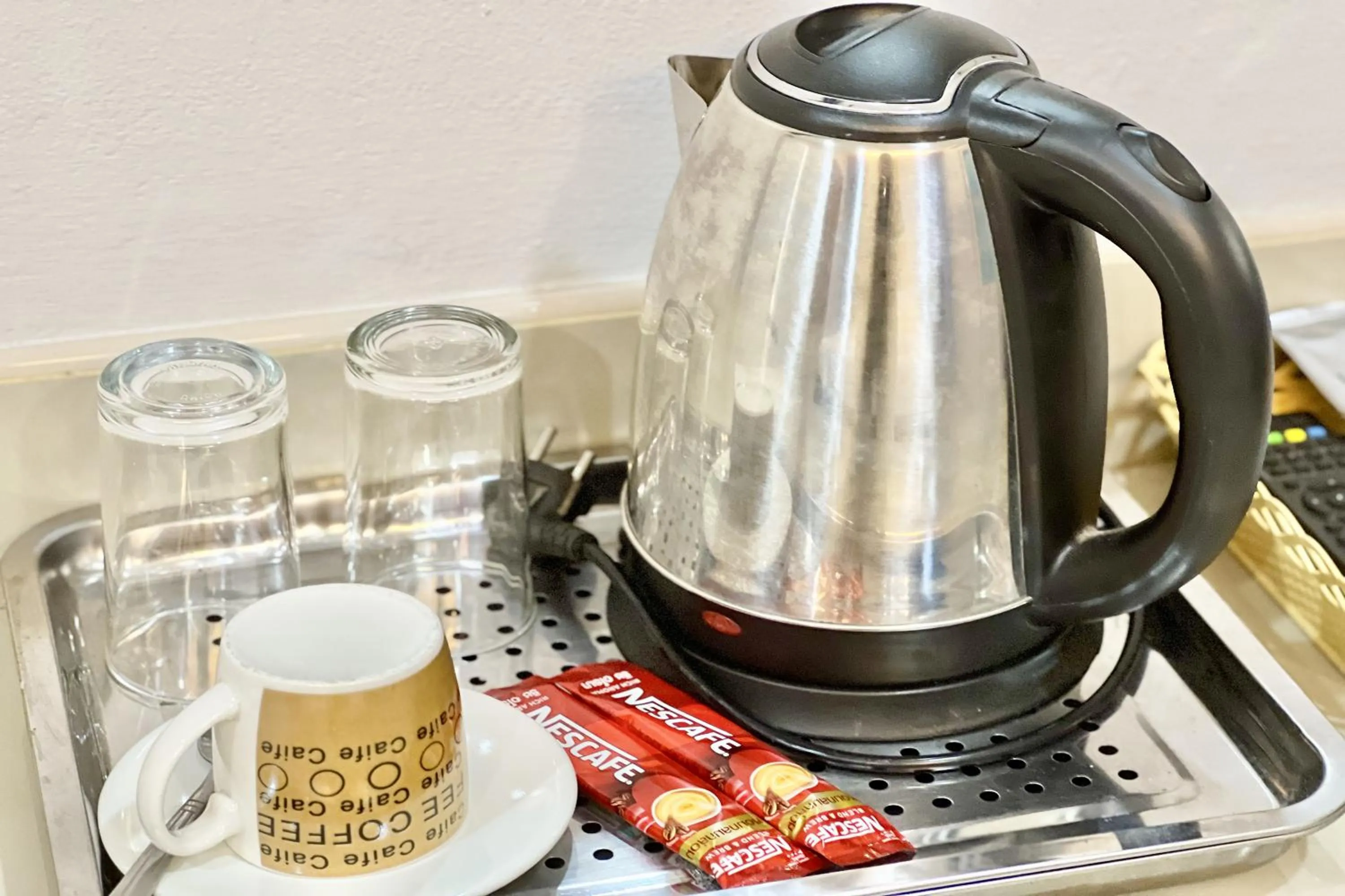 Coffee/tea facilities in Full House Udon