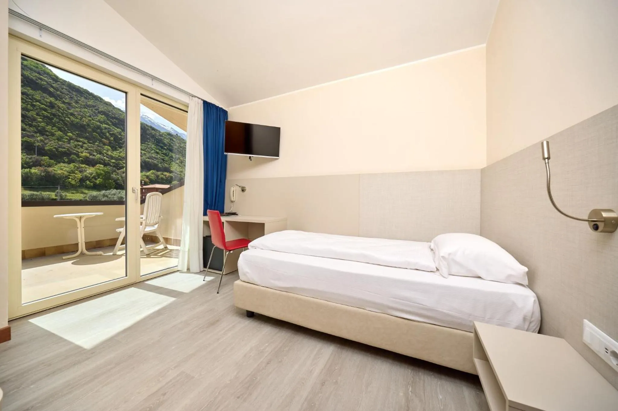 Bed in Hotel Astoria - 3stelle S