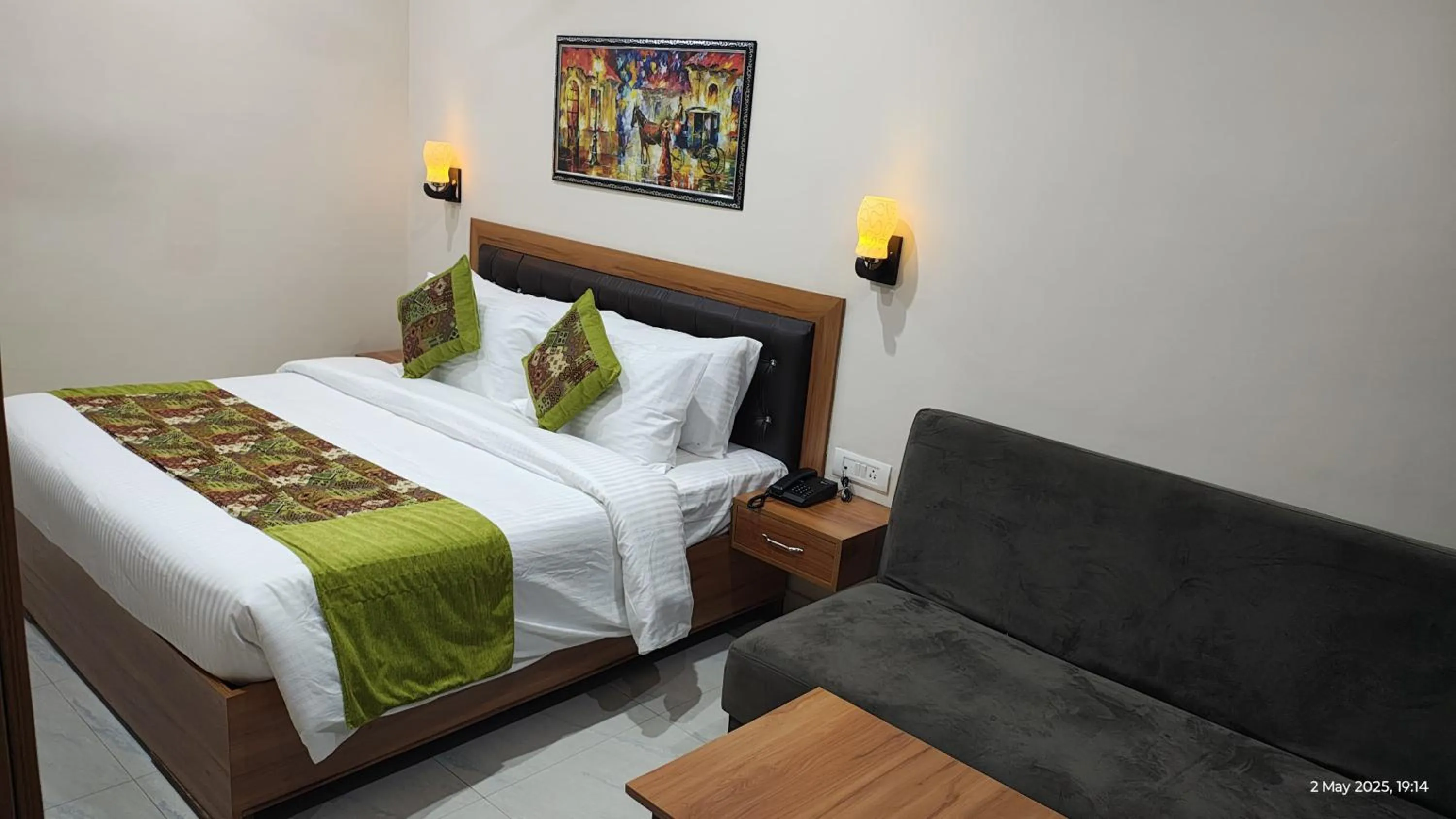 Bed in Ai 360 Degree Hotel Lansdowne