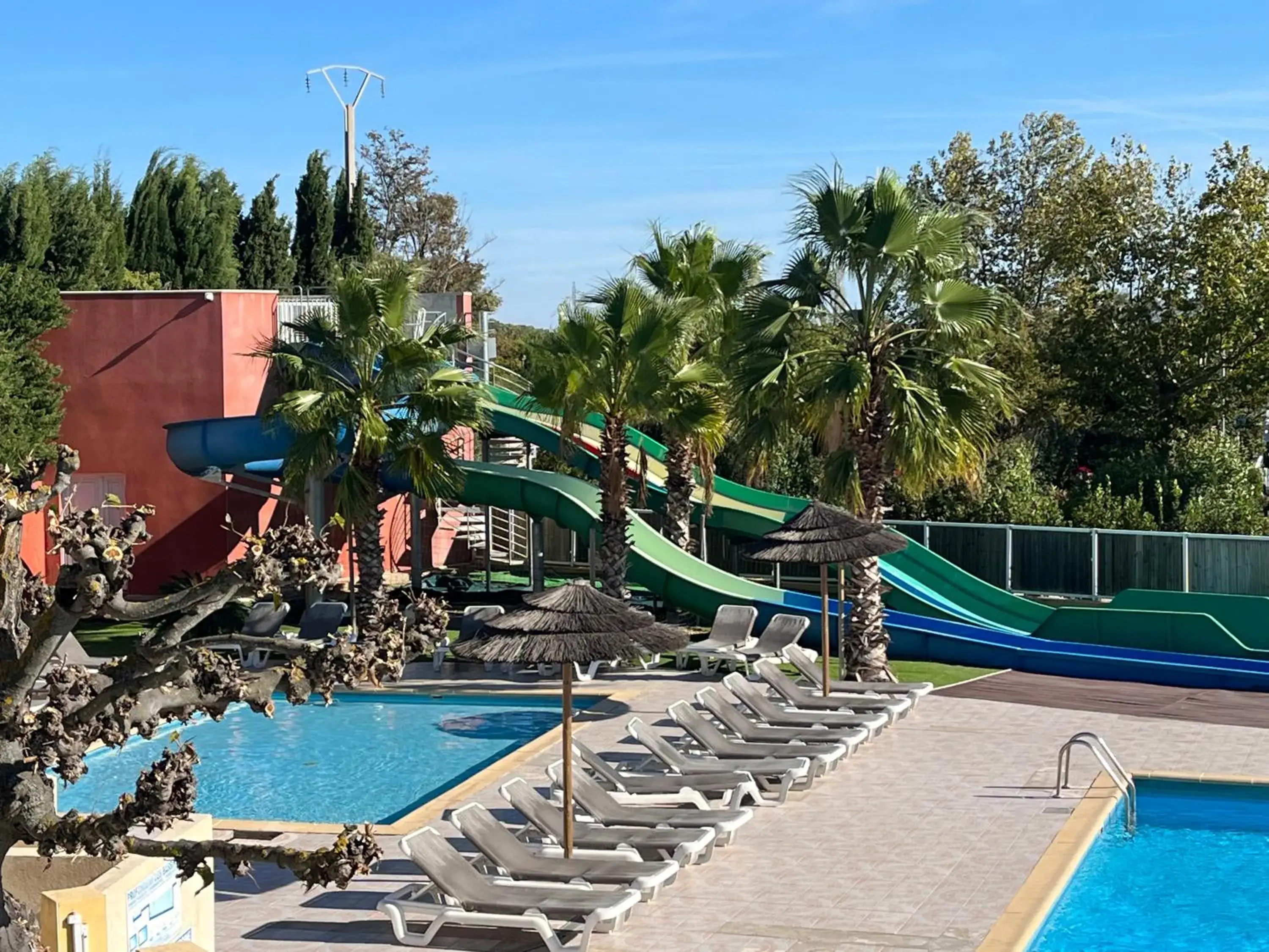 Camping L' Arlesienne Camping L' Arlesienne
