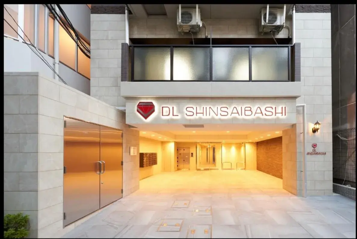 DL Shinsaibashi DL Shinsaibashi