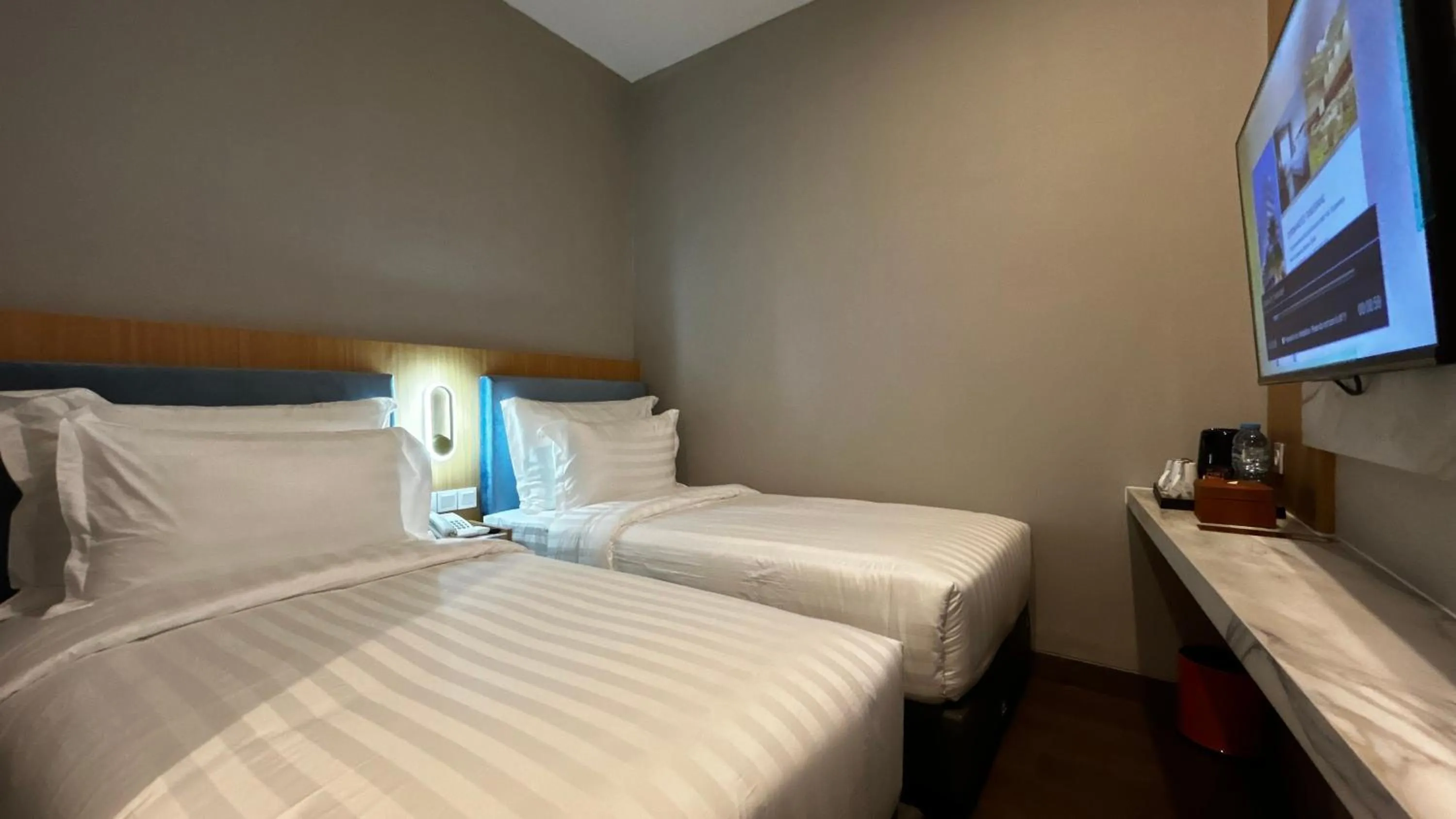 Bedroom, Bed in d'primahotel Harmoni Jakarta - Hayam Wuruk
