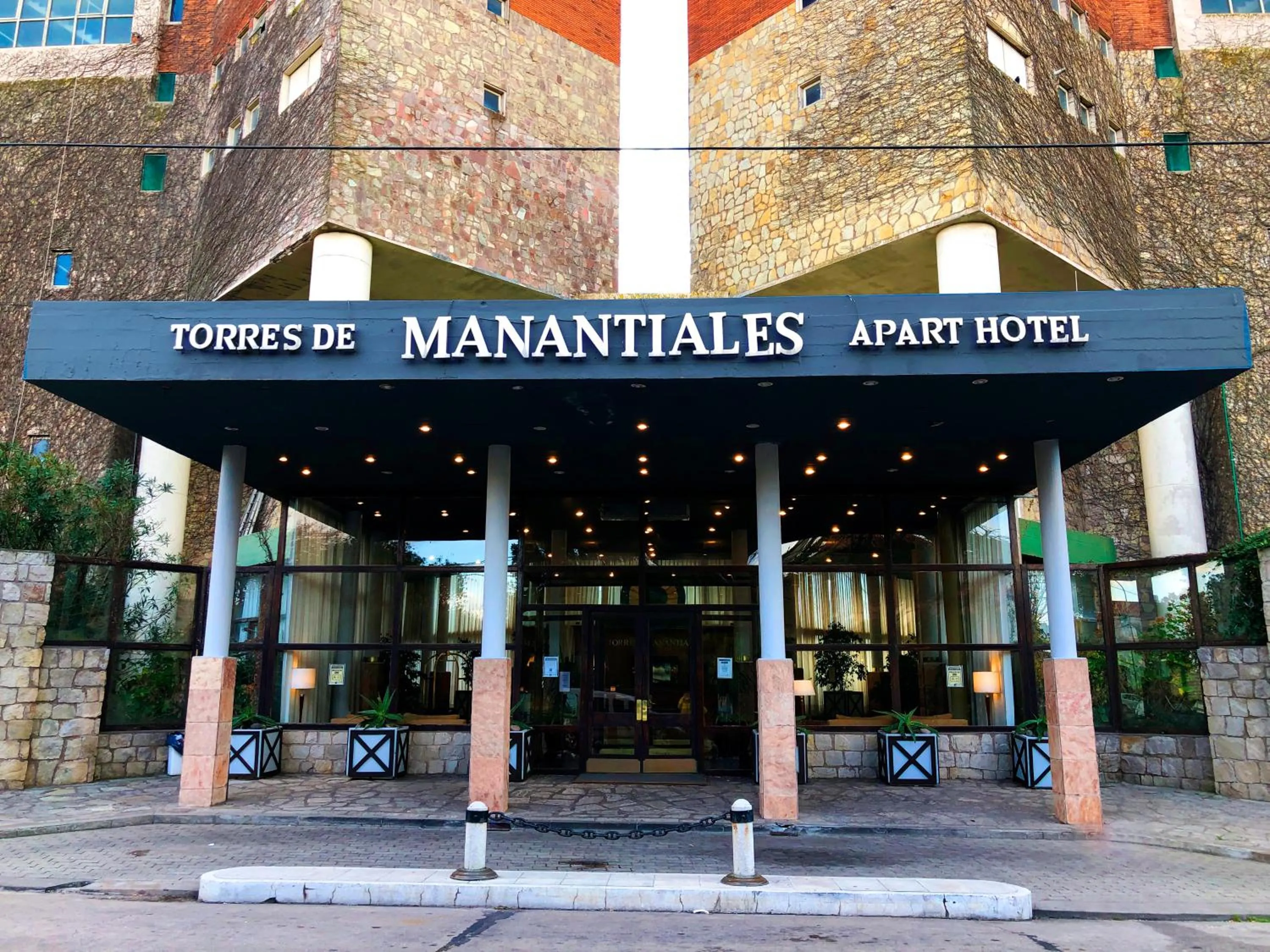 Torres de Manantiales Apart Hotel