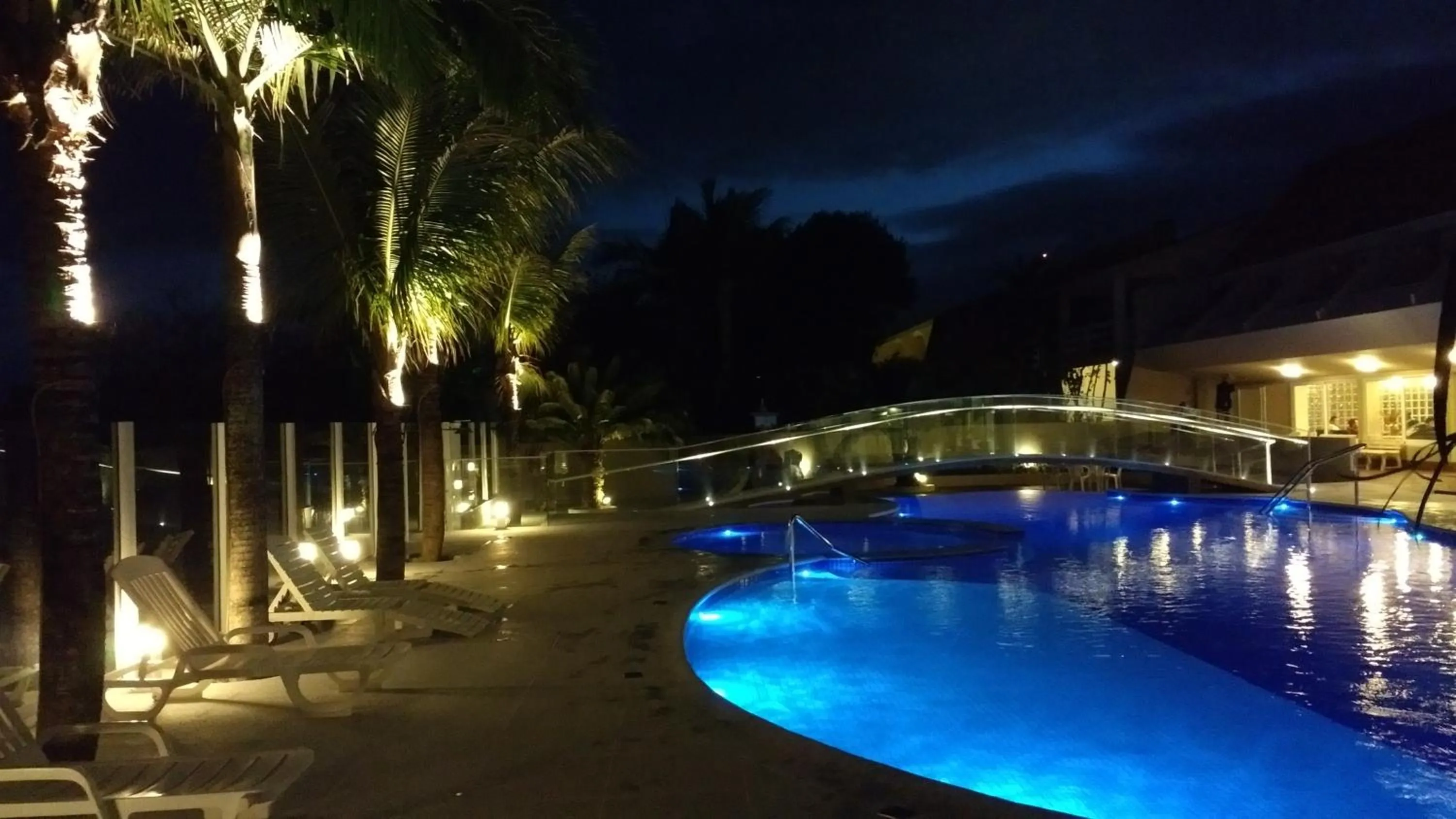 Swimming pool in Kaakupe Praia Hotel