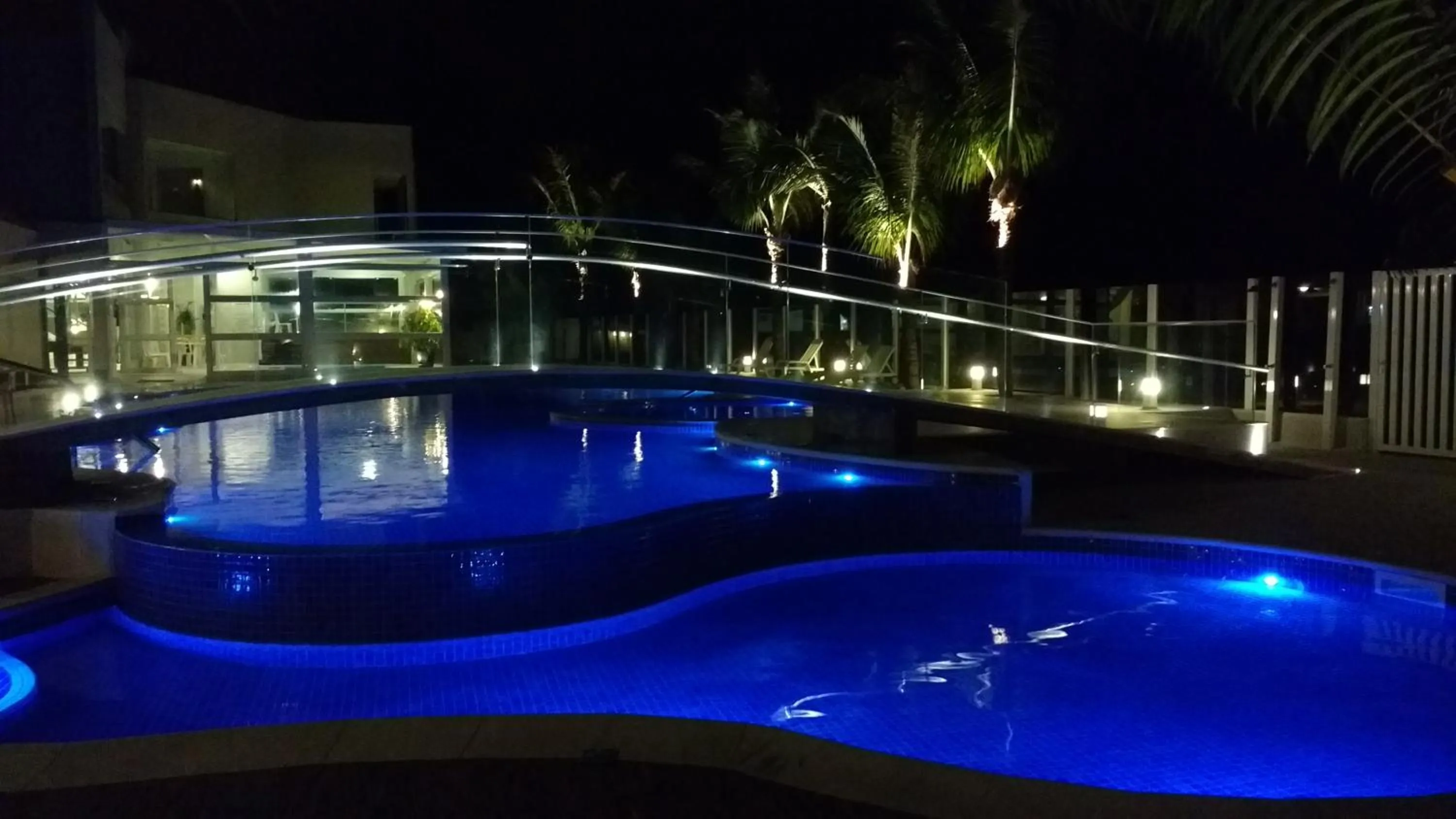 Swimming pool in Kaakupe Praia Hotel