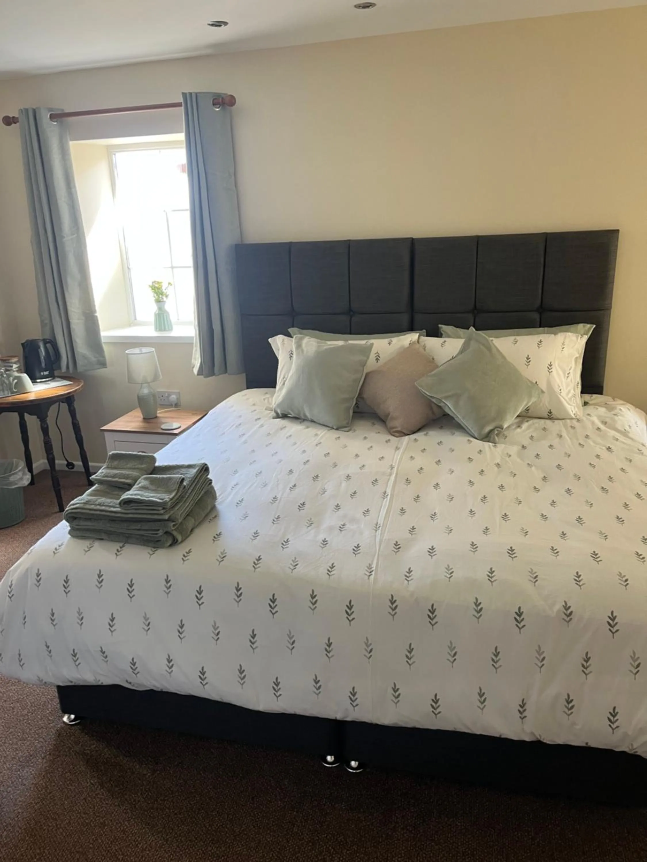 Bed in The Olde Market Inn