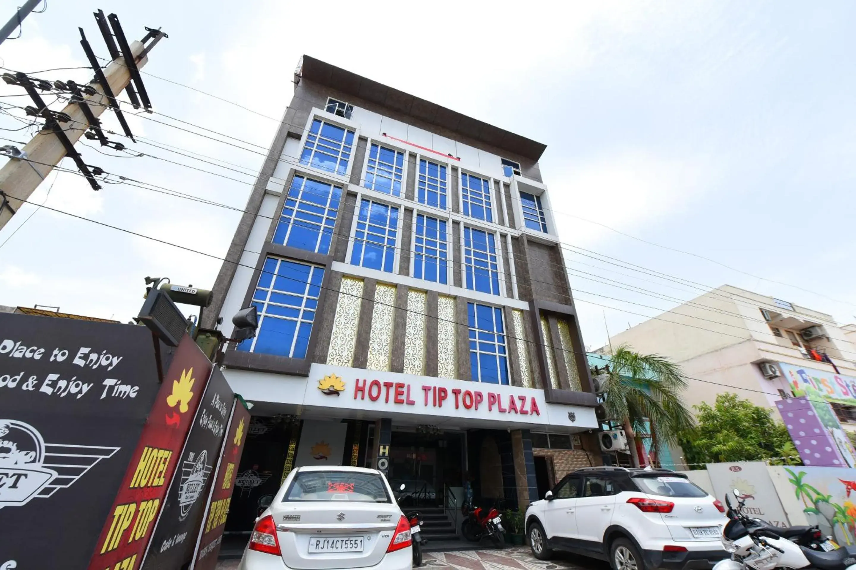 Facade/entrance in Collection O Tip Top Facade/entrance in Collection O Tip Top