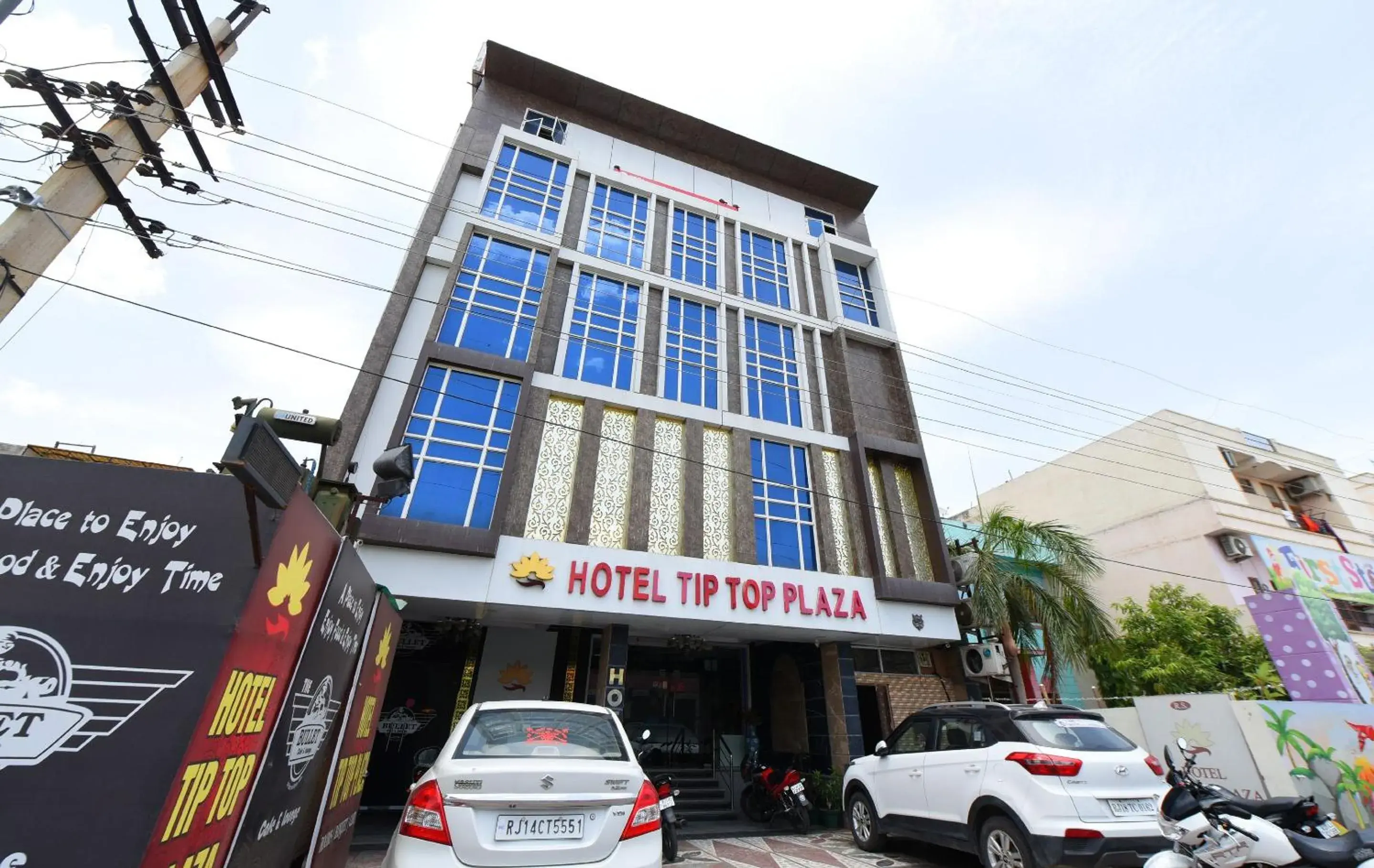 Facade/entrance in Collection O Tip Top Facade/entrance in Collection O Tip Top