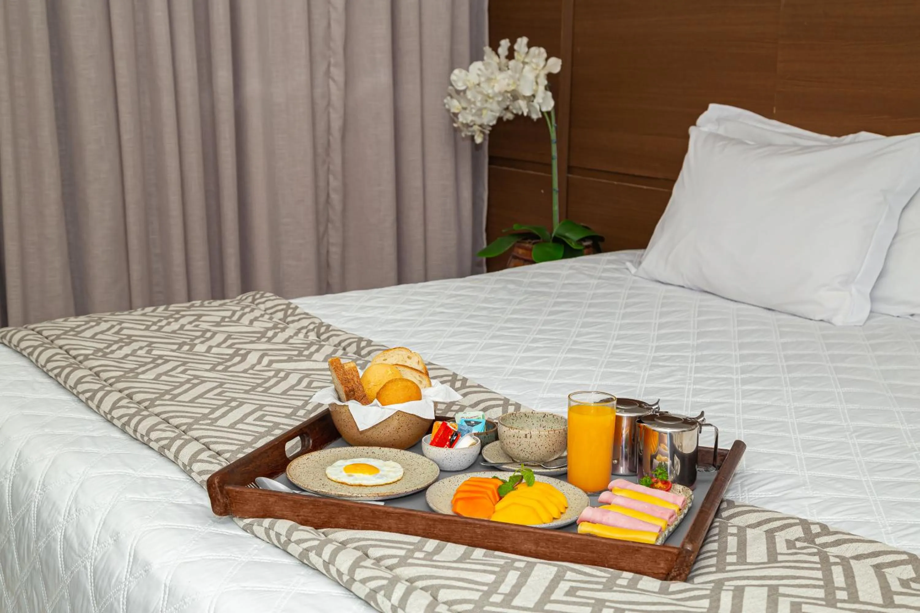 Food close-up, Bed in Hotel Bahia do Sol