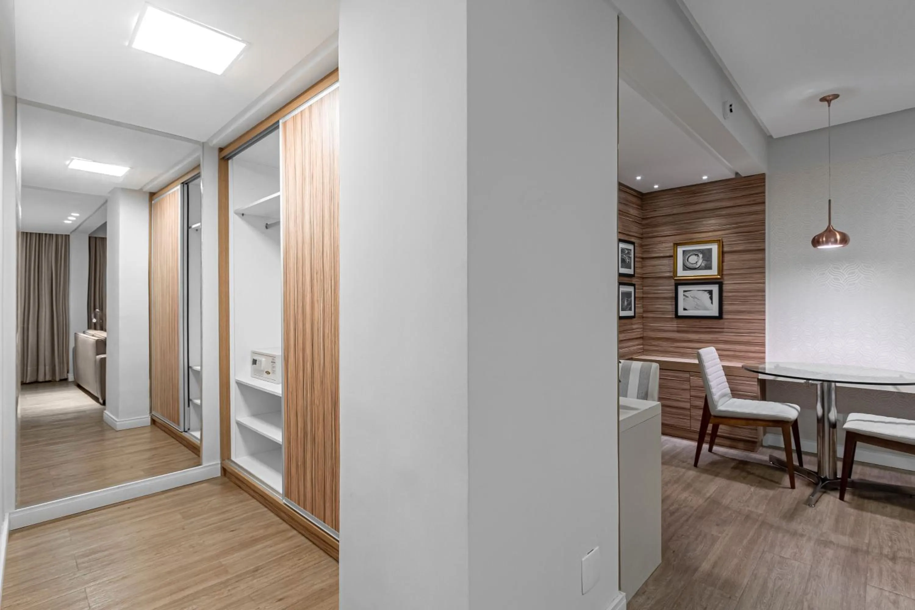 Photo of the whole room in Hotel Bahia do Sol