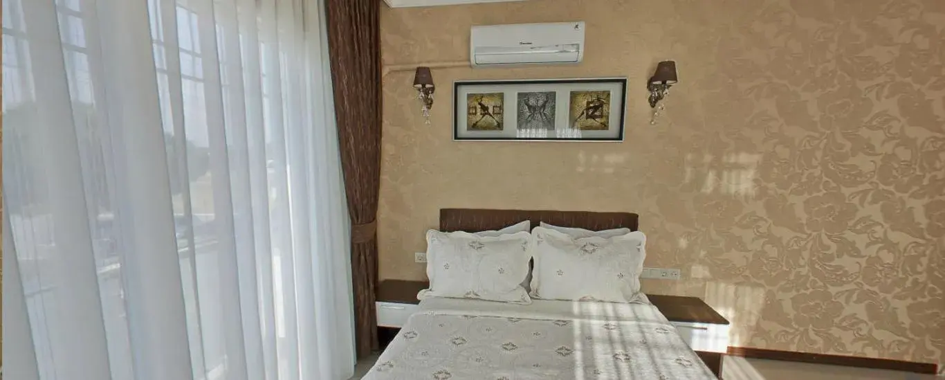Deluxe Double Room with Bath in Geyi̇kli̇ Sunshi̇ne Hotel Deluxe Double Room with Bath in Geyi̇kli̇ Sunshi̇ne Hotel