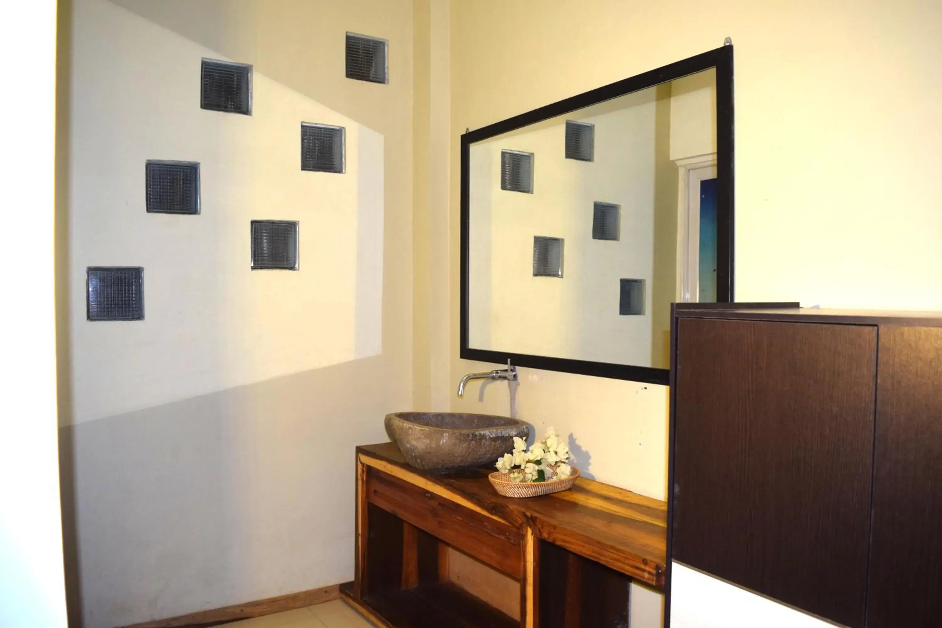 Single Bed in Male Dormitory Room in Panda Cottage Single Bed in Male Dormitory Room in Panda Cottage