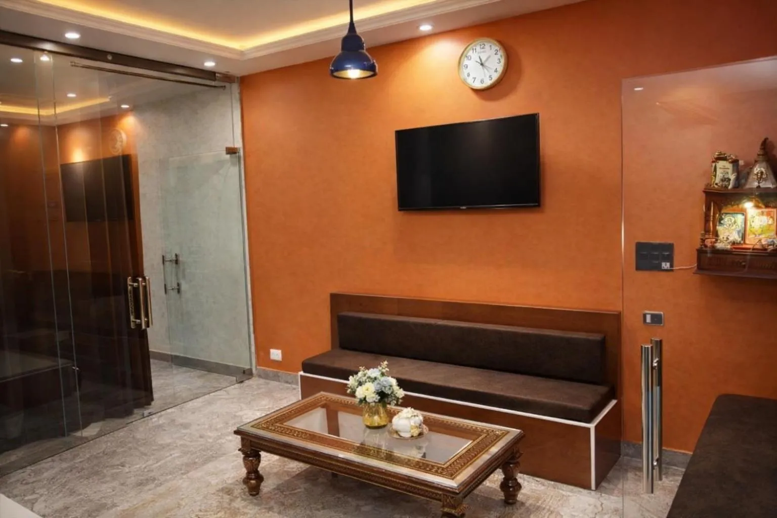 Hotel Shivoham