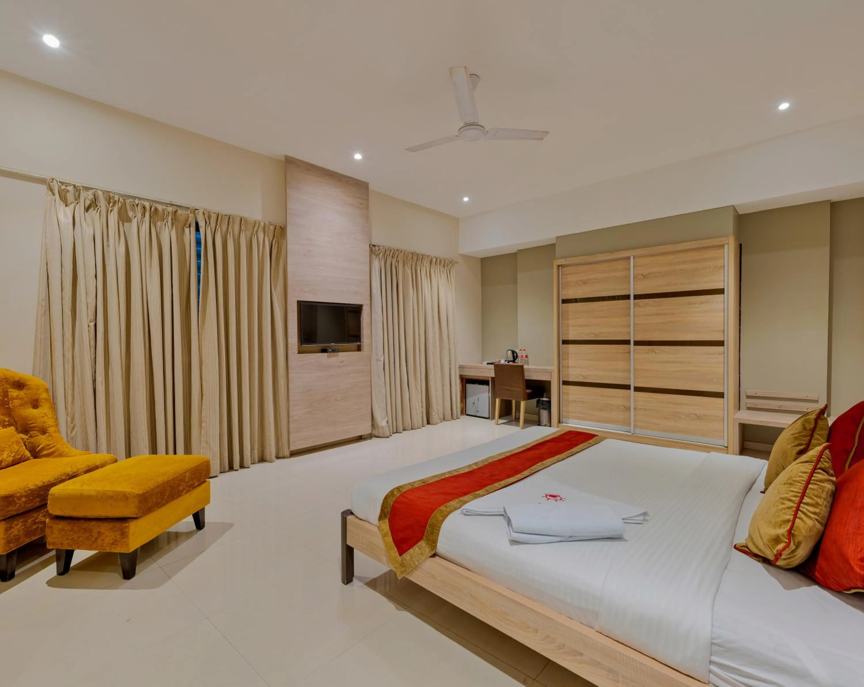 Hotel Black Pearl Sangli