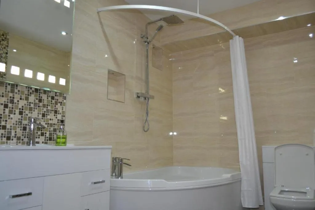 Bedroom in Heathrow Travellers Hub