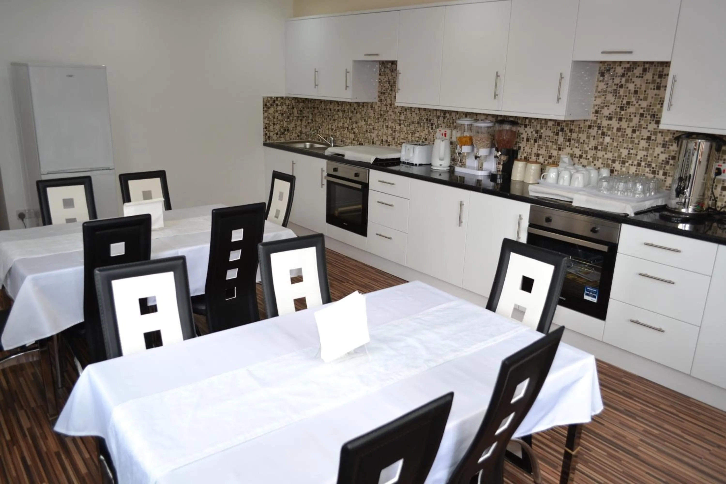 Restaurant/places to eat in Heathrow Travellers Hub