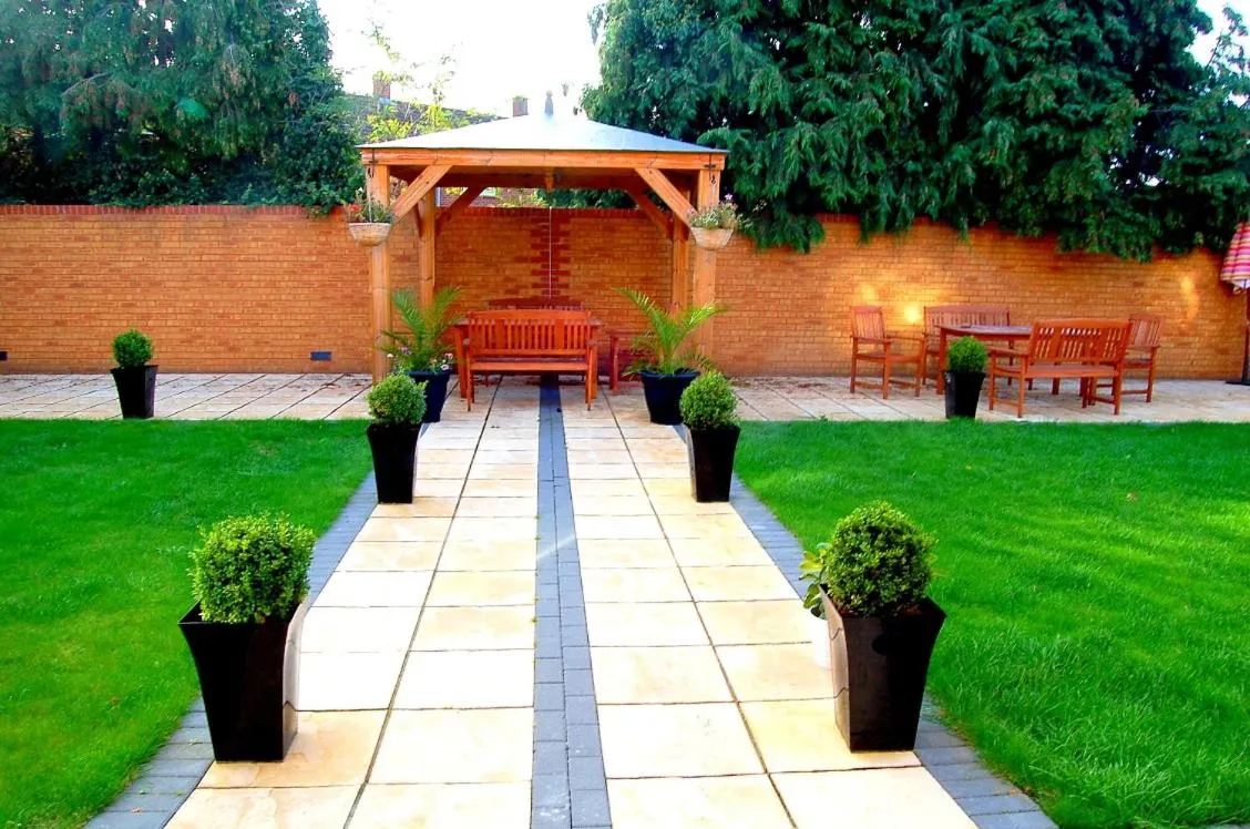 Property building in Heathrow Travellers Hub