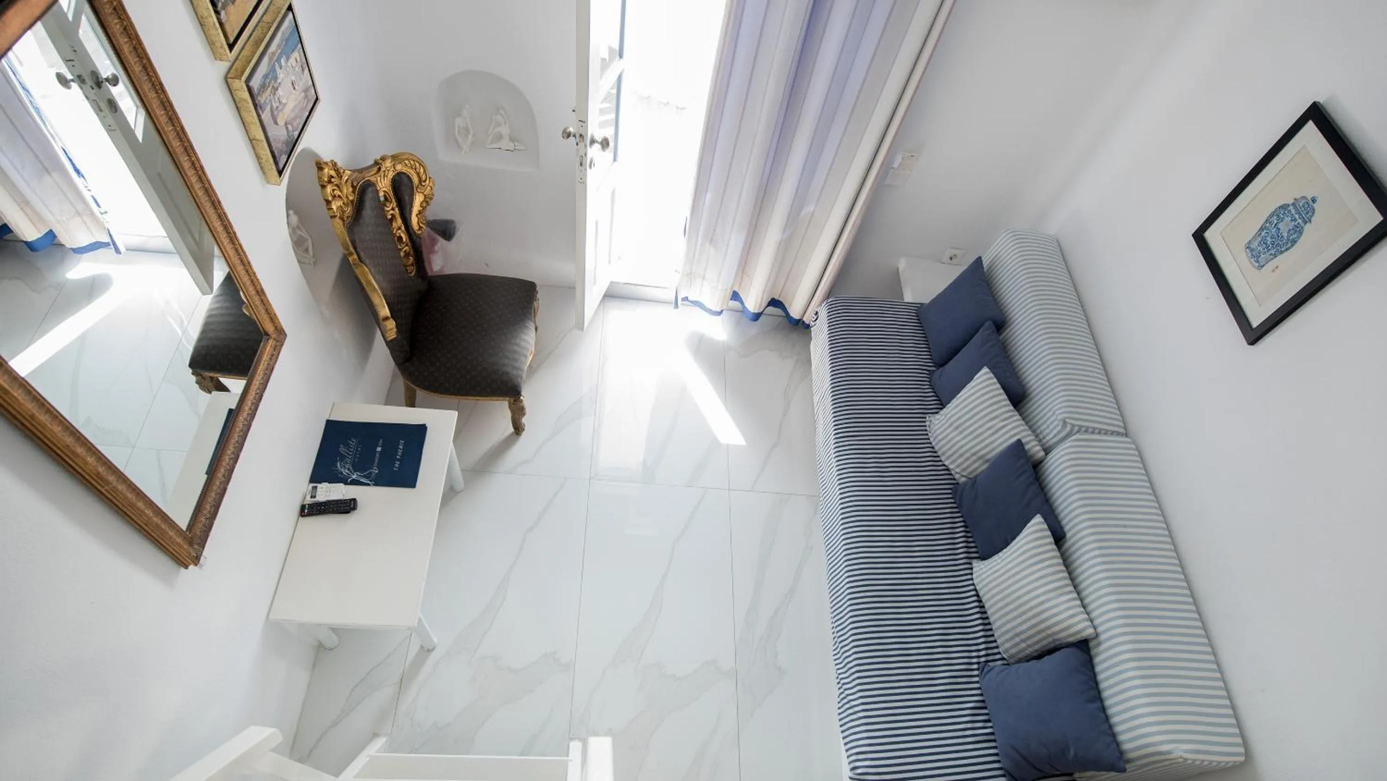 Seating area in Alexander Villas