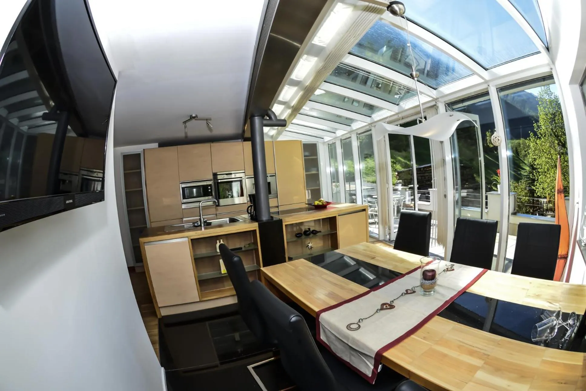 Kitchen or kitchenette in AlpinDesign Kaunertal