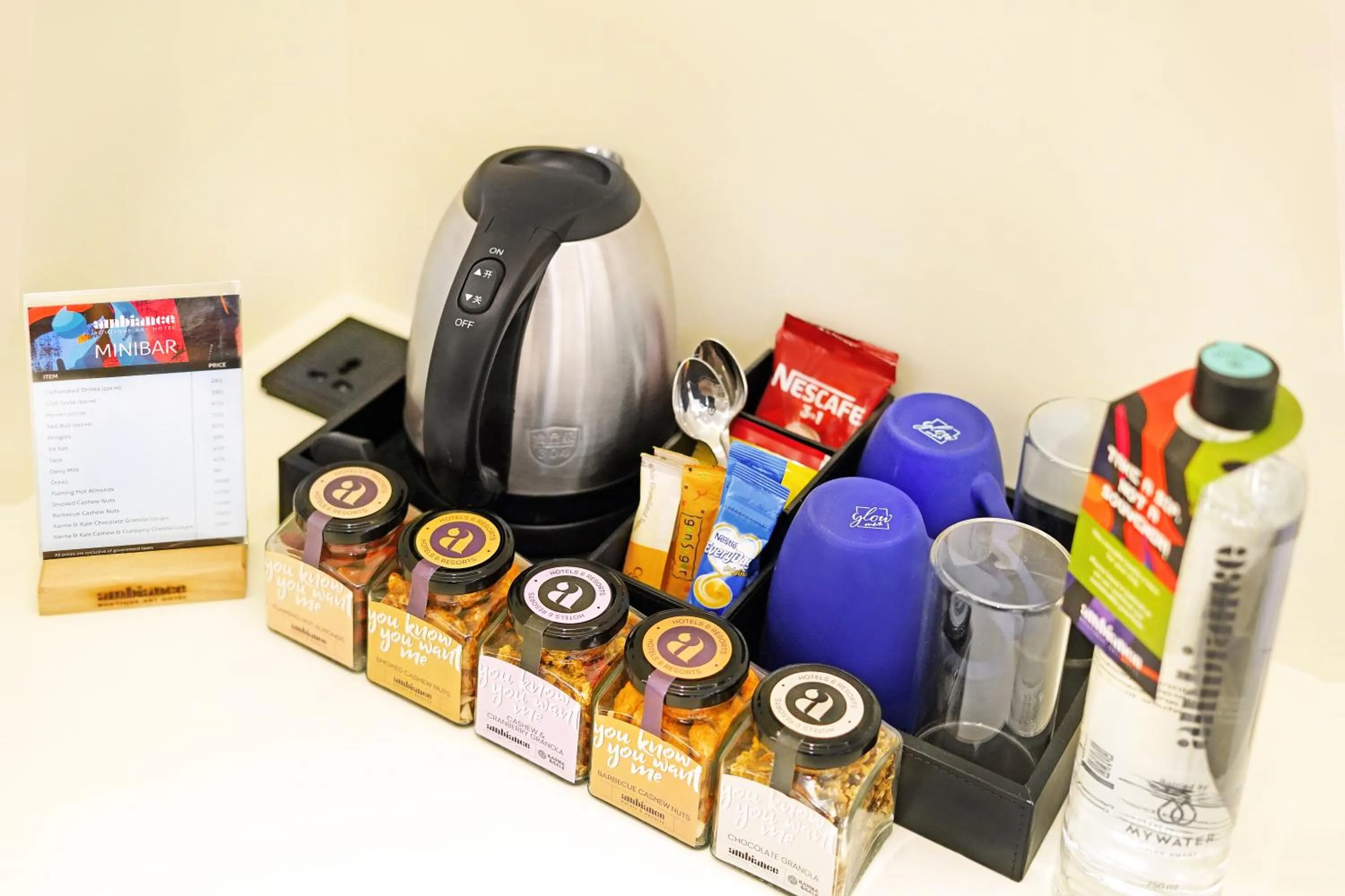 Coffee/tea facilities in Ambiance Boutique Art Hotel Islamabad