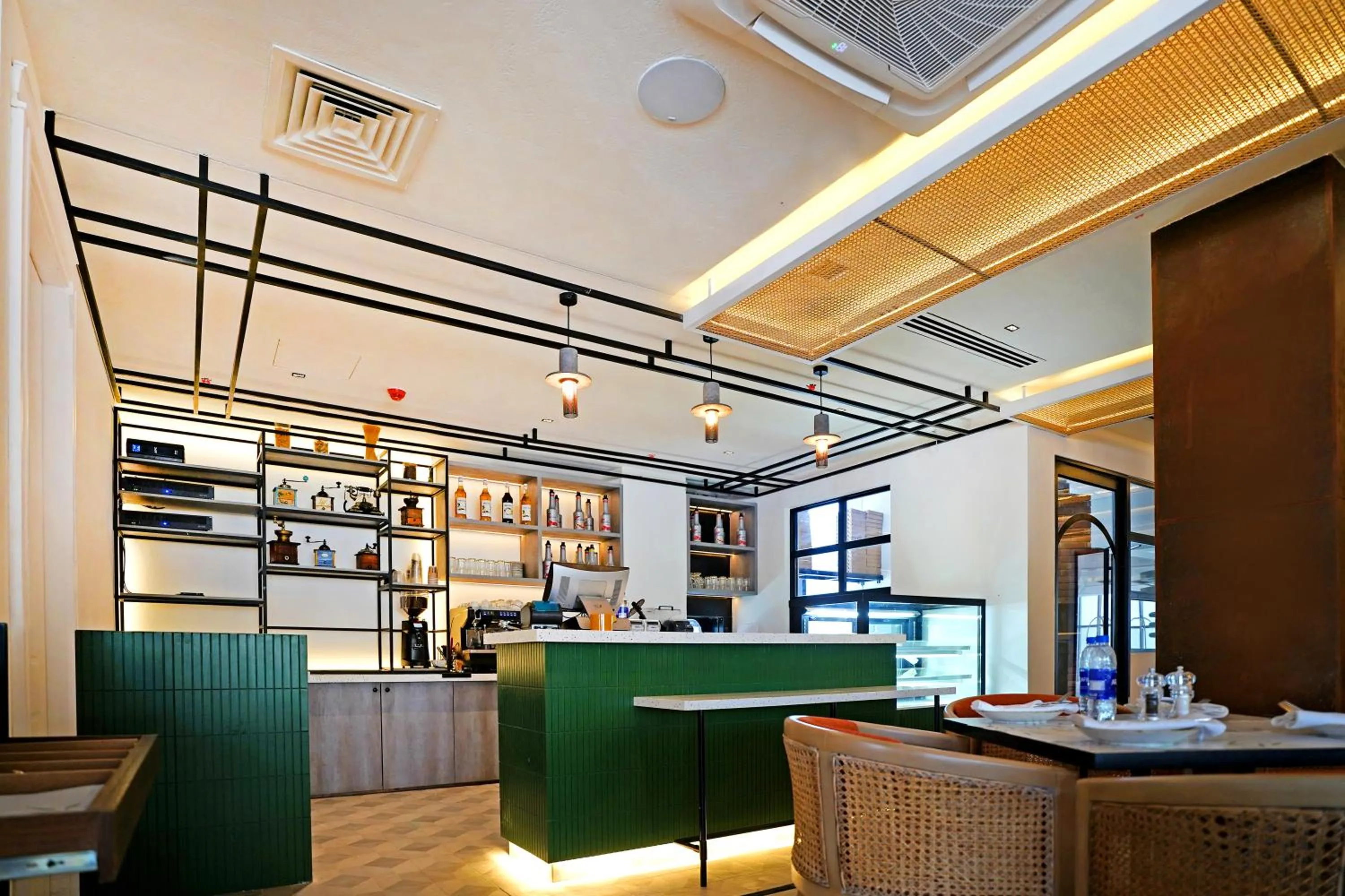 Lounge or bar in Ambiance Boutique Art Hotel Islamabad