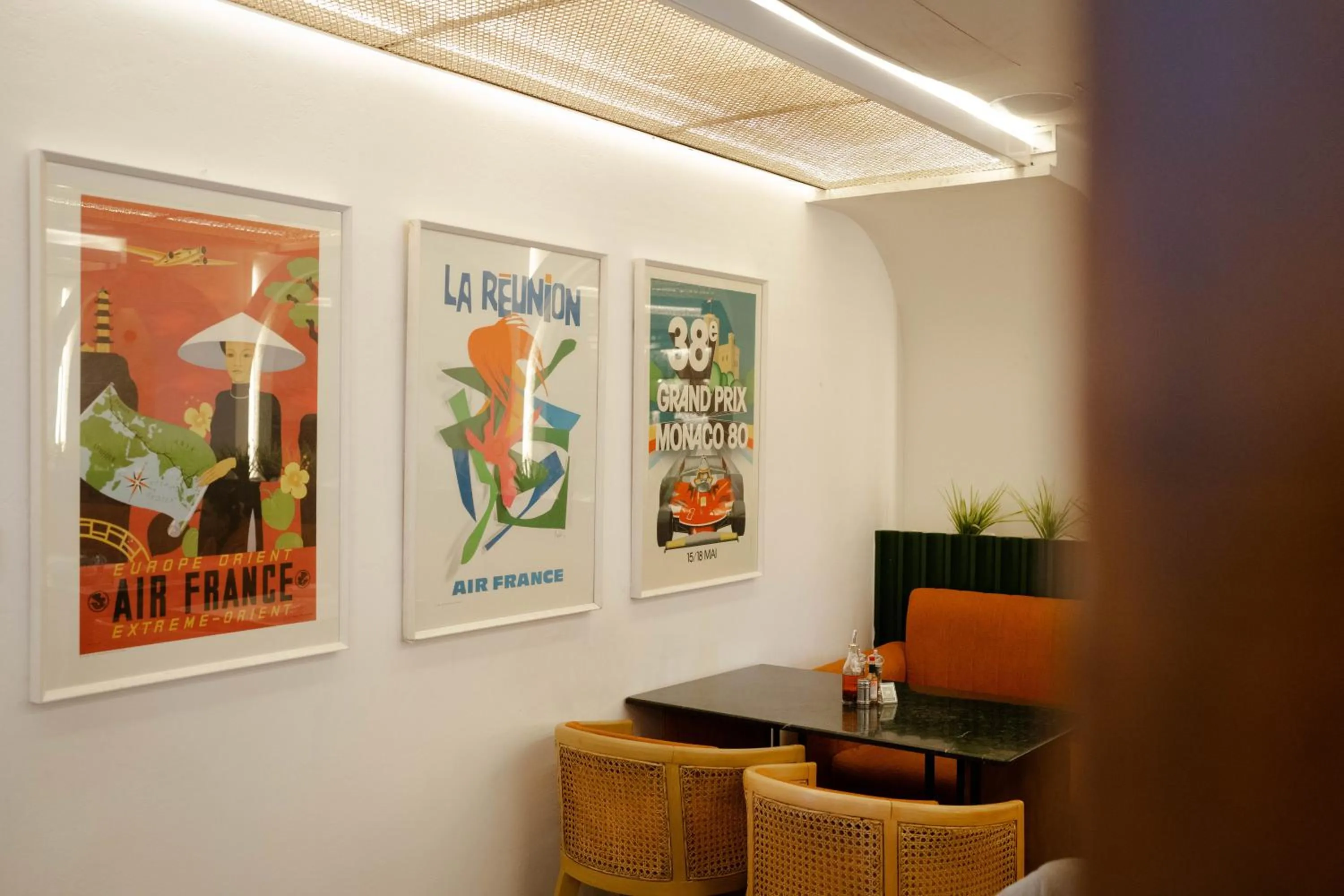 Restaurant/places to eat in Ambiance Boutique Art Hotel Islamabad