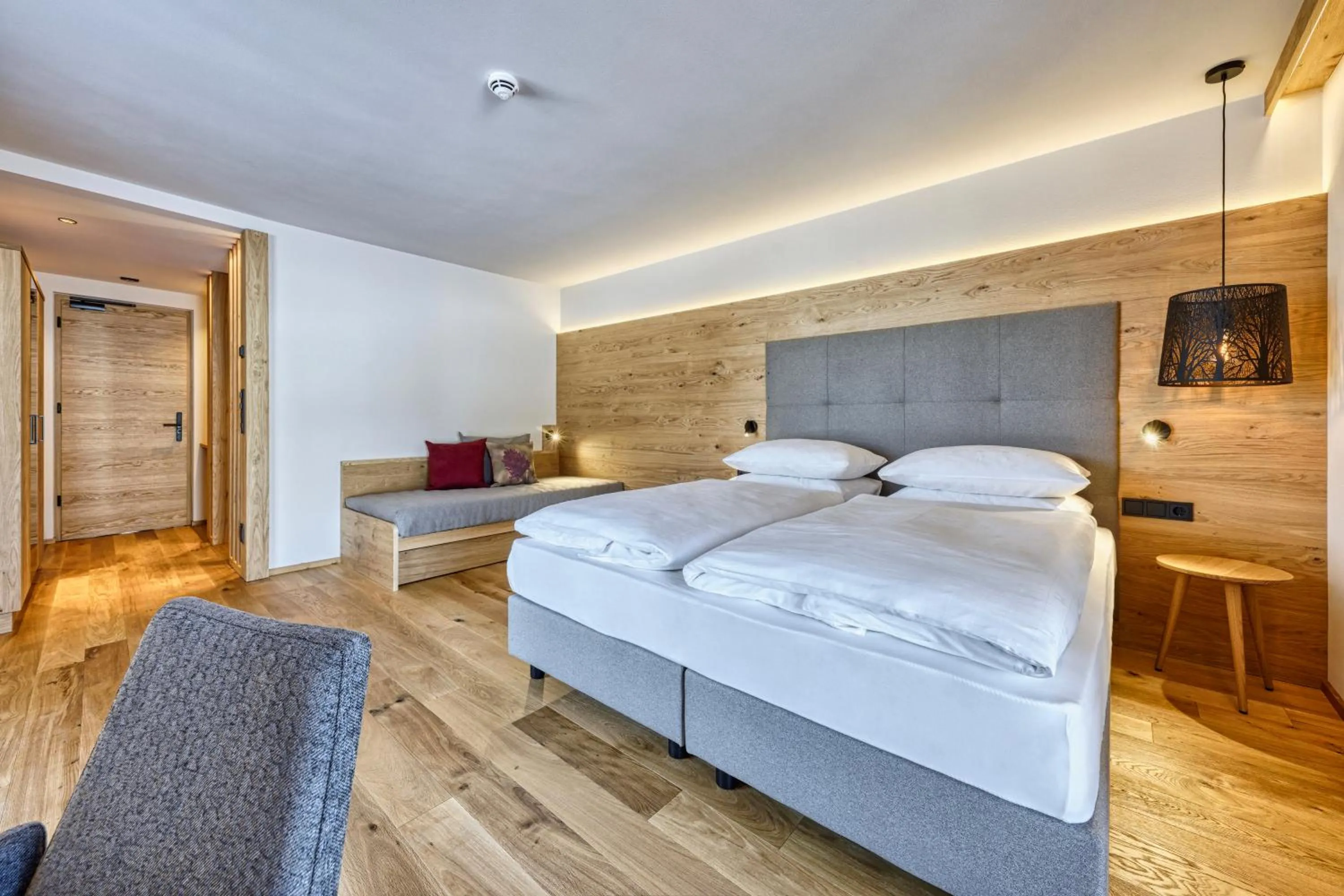 Photo of the whole room, Bed in Brunelle Seiser Alm Lodge