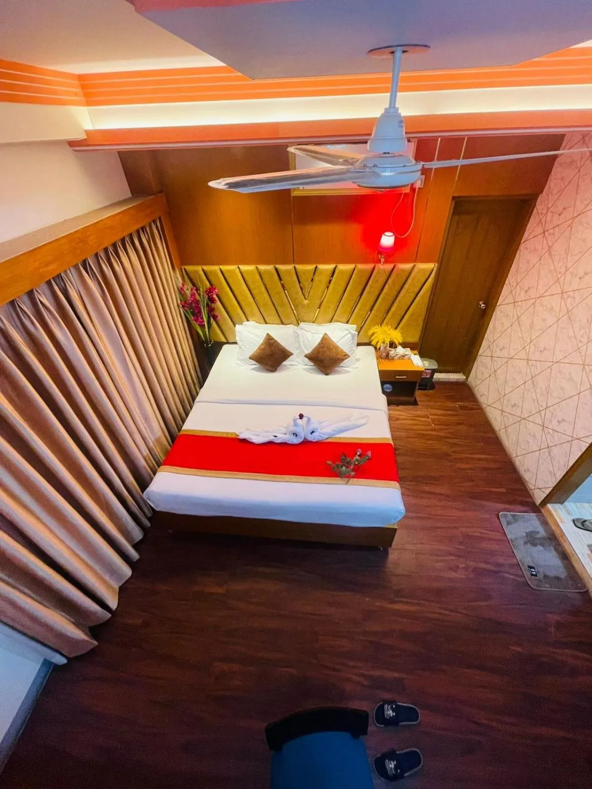 Bed in Hotel Rosewood Uttara
