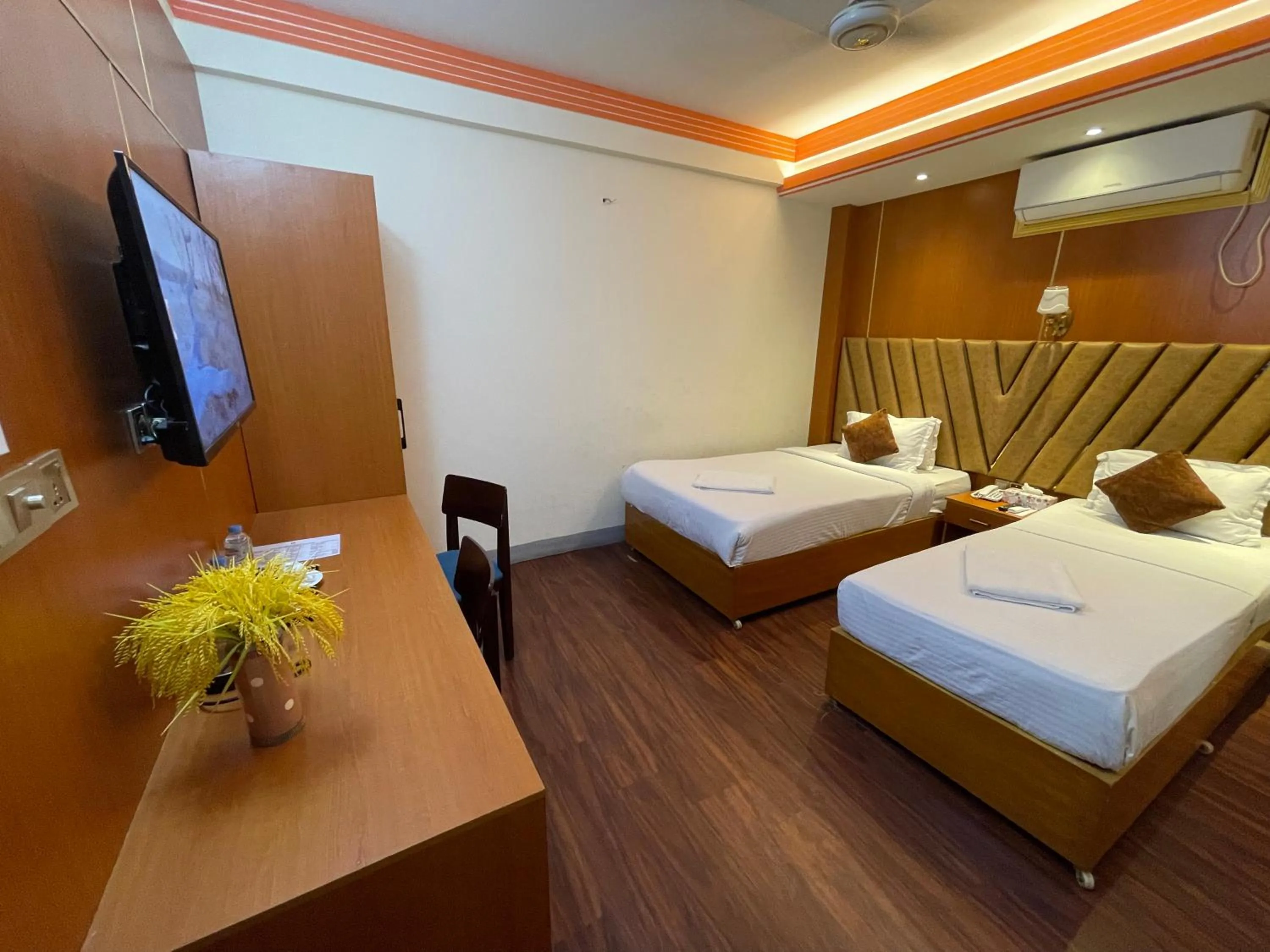 Bed in Hotel Rosewood Uttara