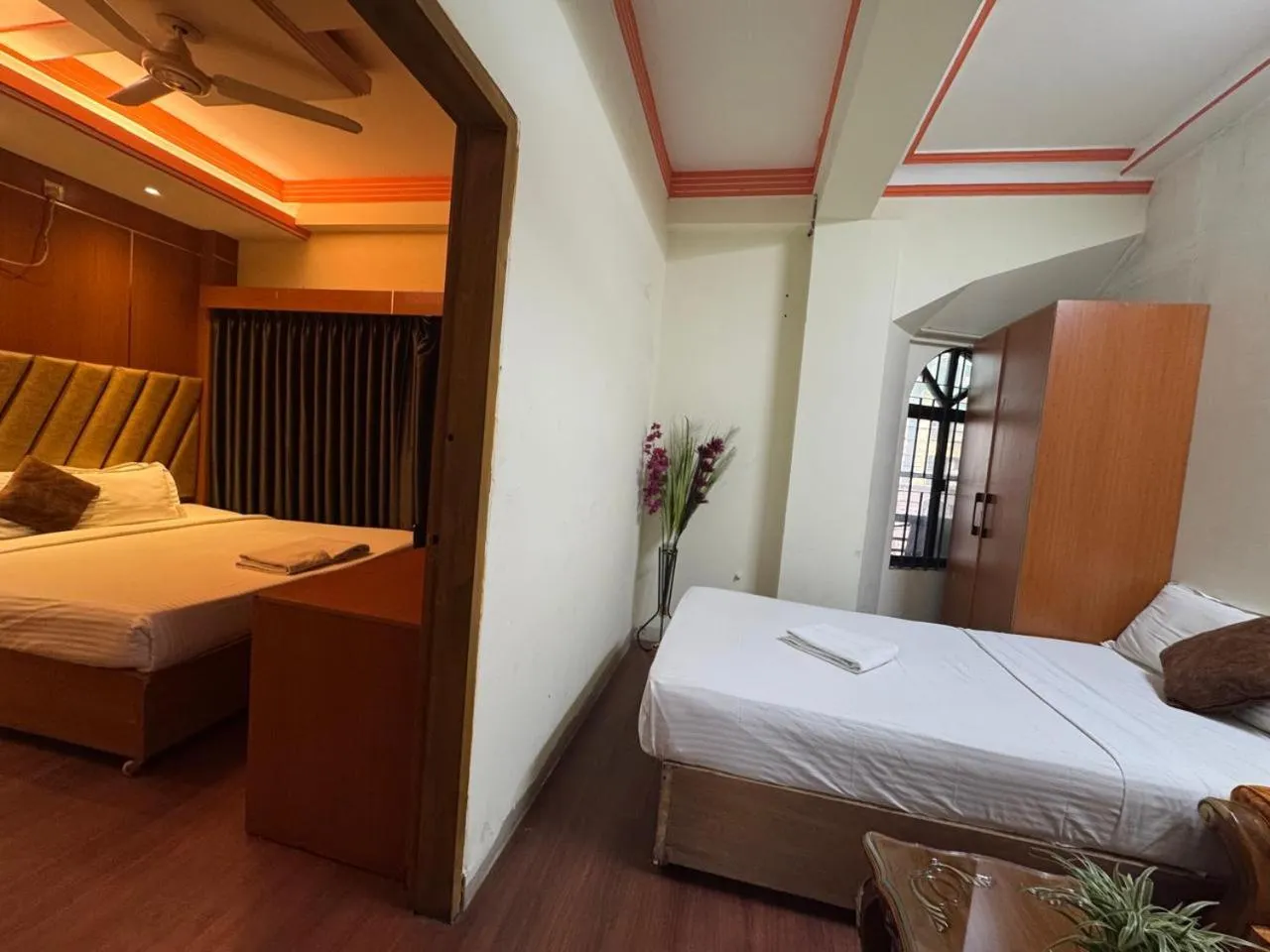 Bed in Hotel Rosewood Uttara