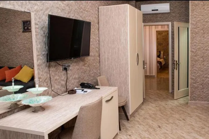 TV and multimedia in Sebail Inn Hotel Badamdar and Shah Hostel