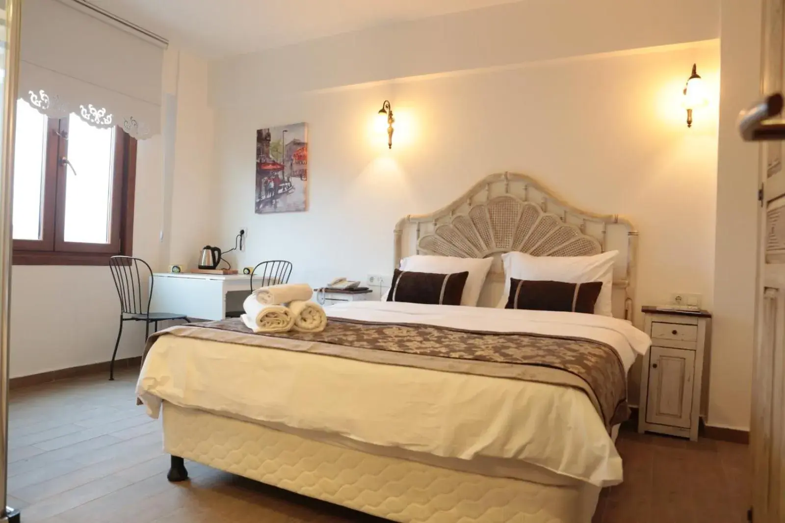 Photo of the whole room, Bed in Oriella Hotel - Istanbul Taksim Photo of the whole room, Bed in Oriella Hotel - Istanbul Taksim