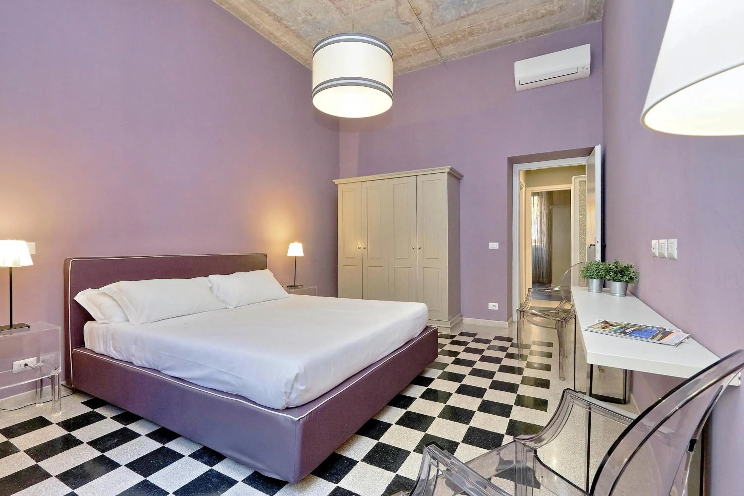 Bedroom, Bed in Monti Apartments - My Extra Home