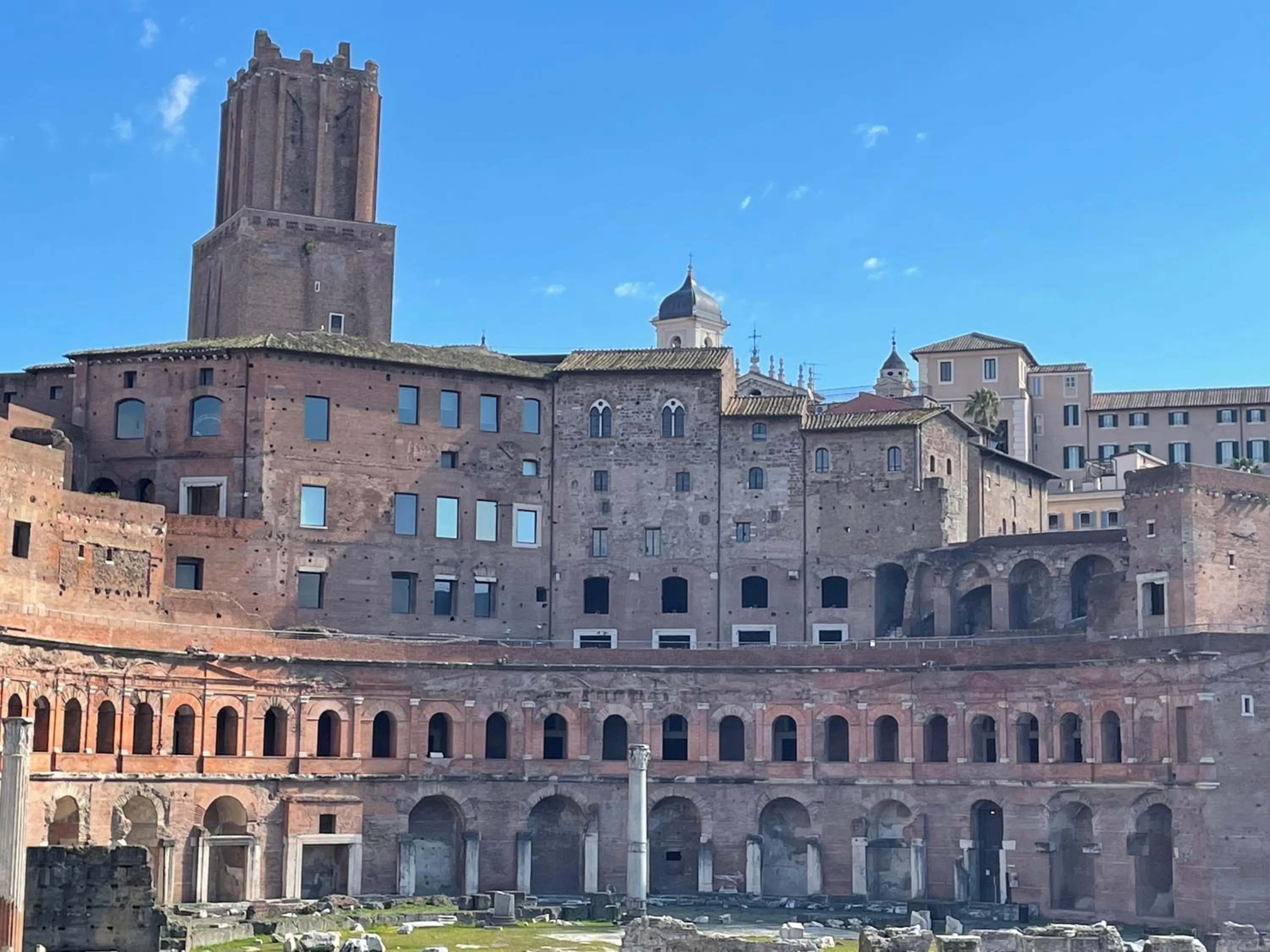 Neighbourhood in Monti Apartments - My Extra Home