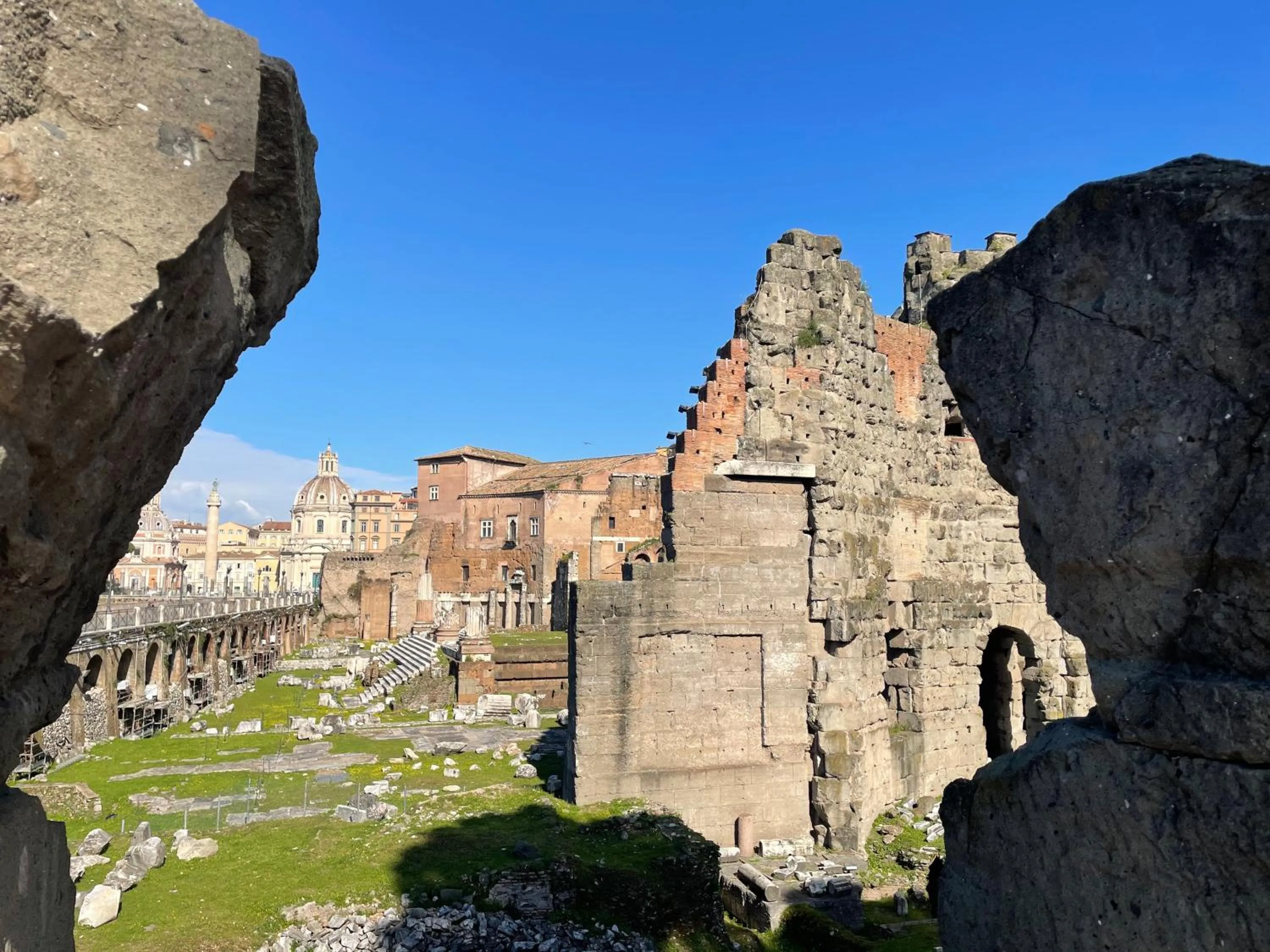 Neighbourhood in Monti Apartments - My Extra Home