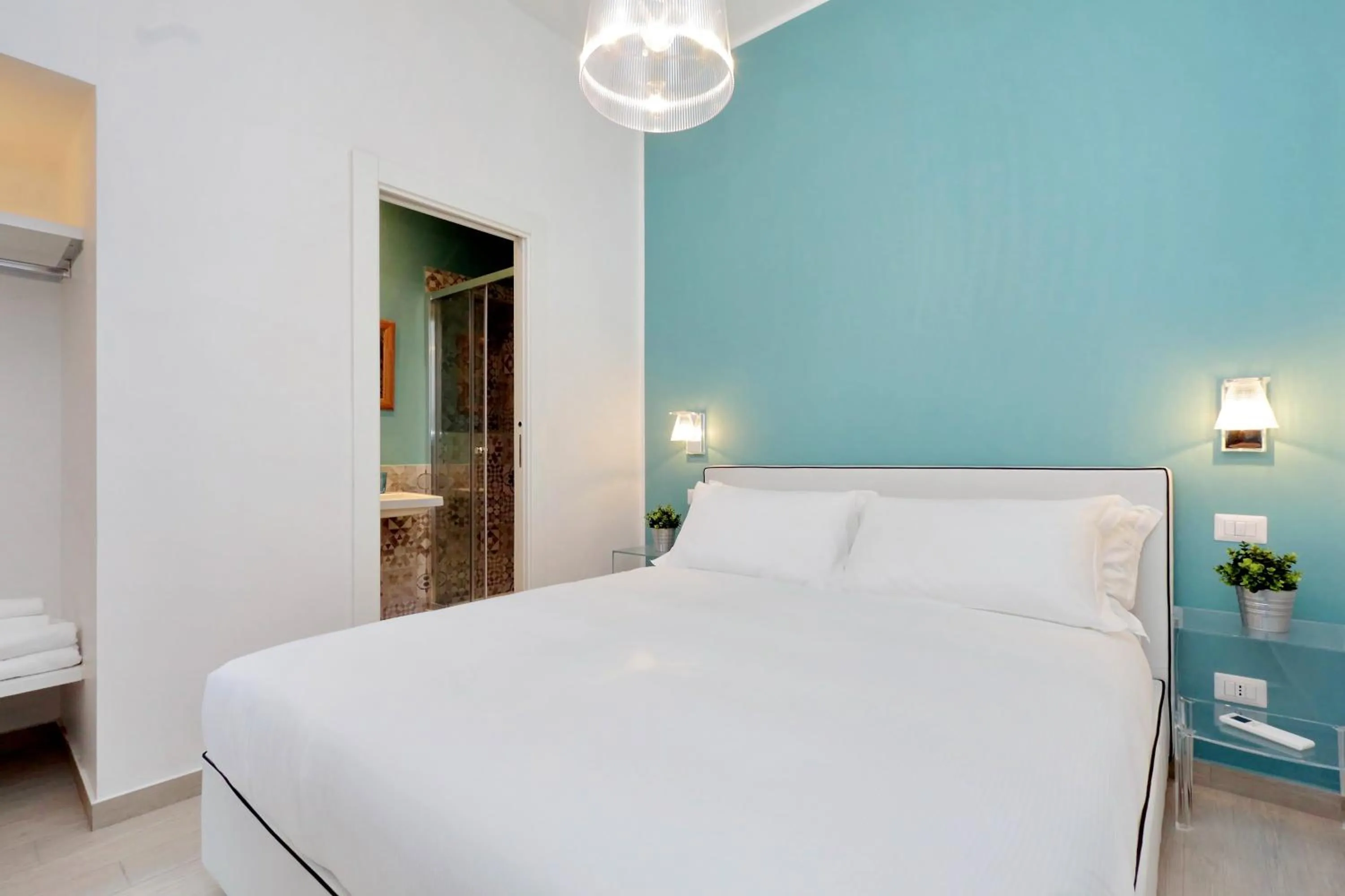 Bedroom, Bed in Monti Apartments - My Extra Home