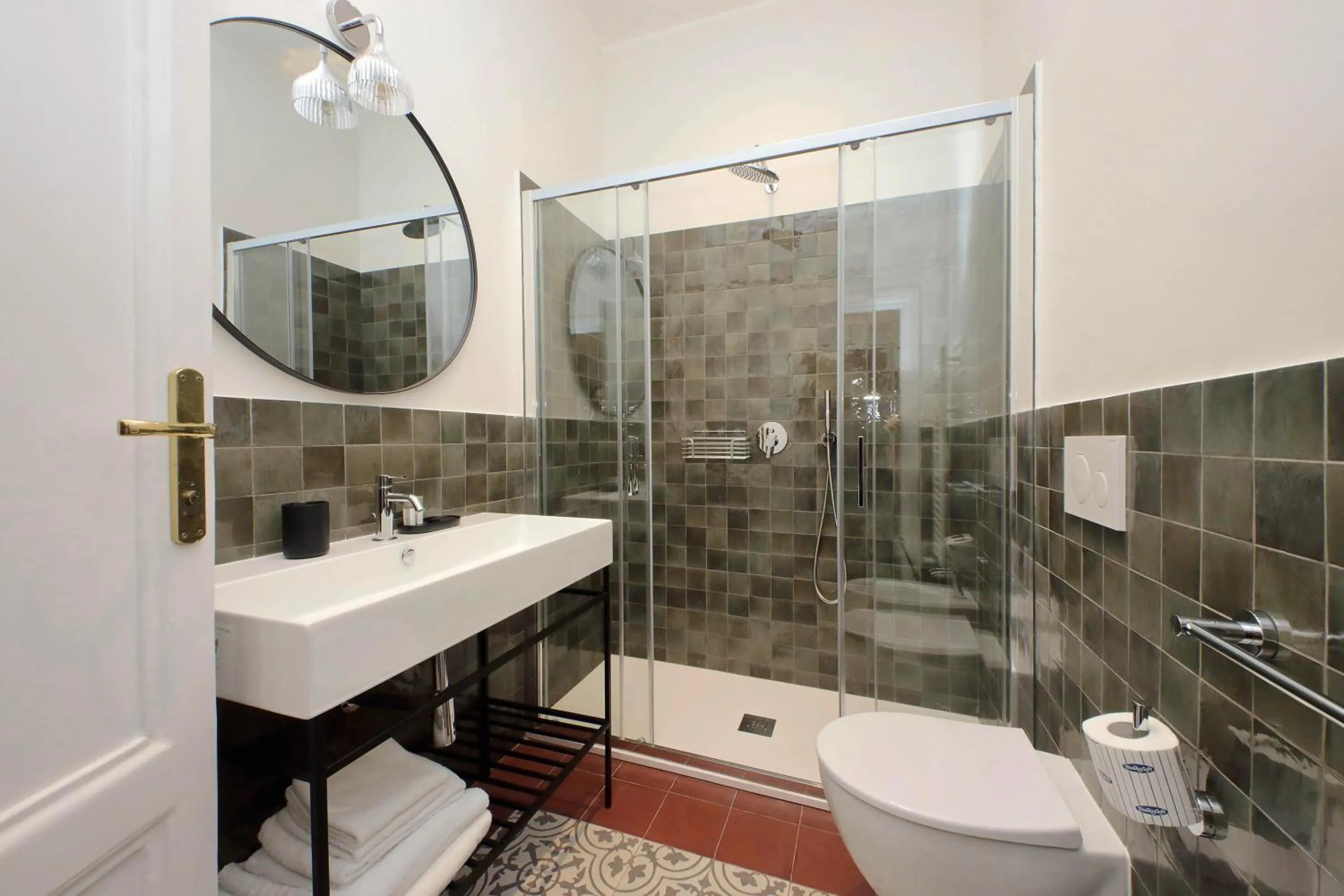 Monti Apartments - My Extra Home