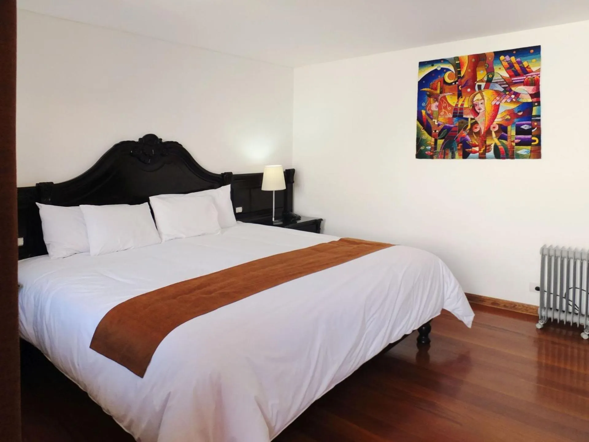 Decorative detail, Bed in Illa Hotel