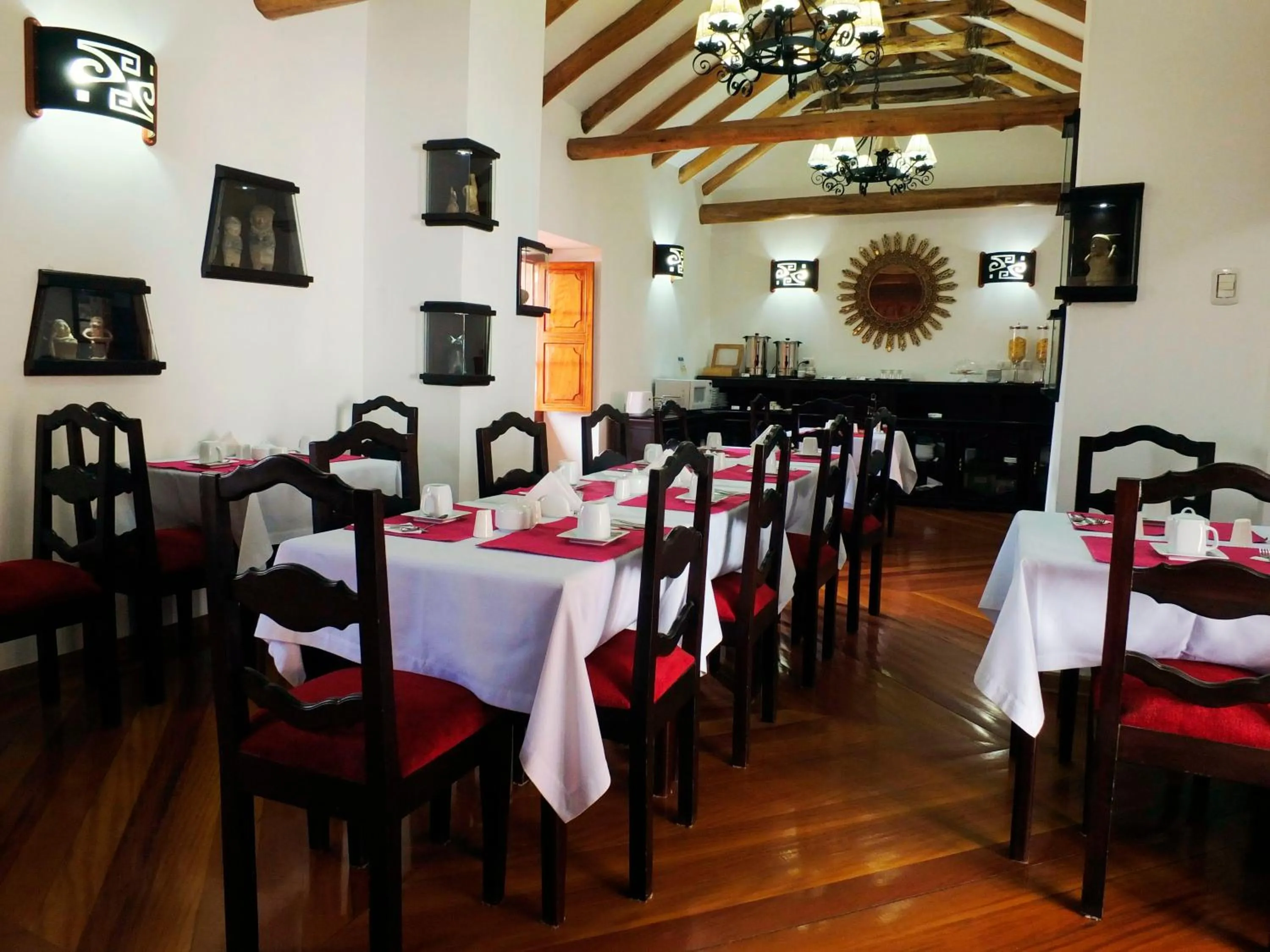 Lounge or bar in Illa Hotel