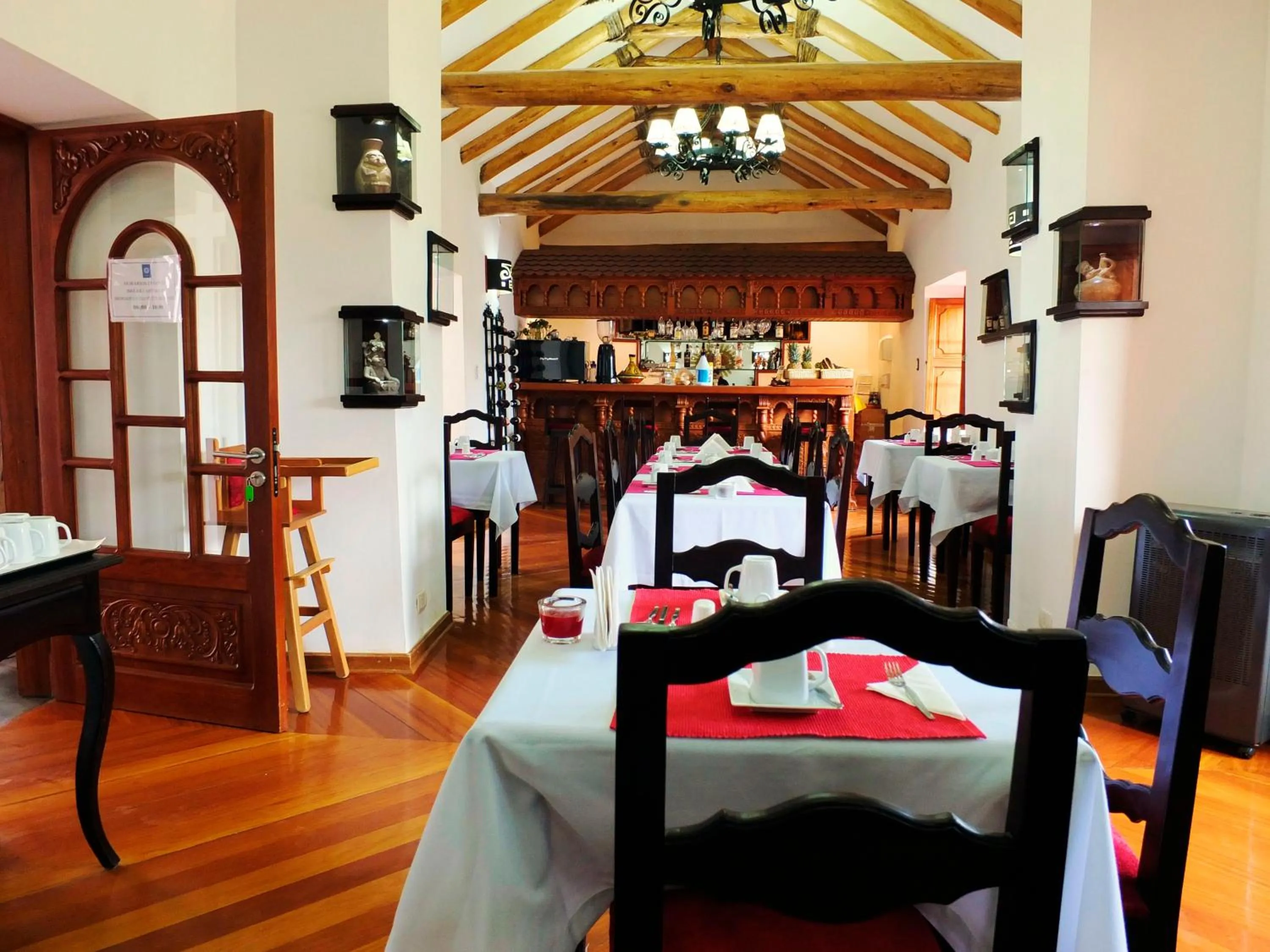 Lounge or bar in Illa Hotel