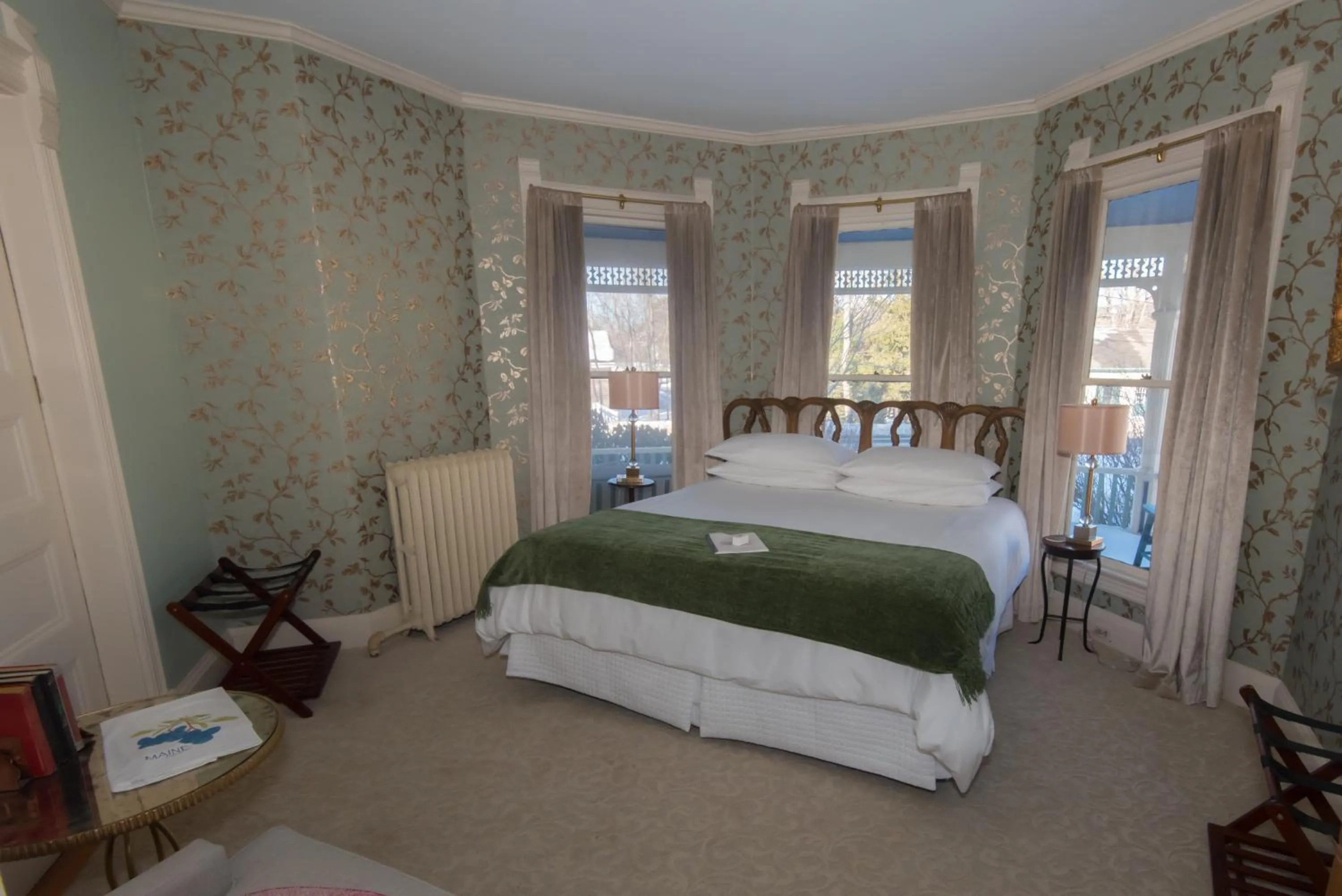 LimeRock Inn