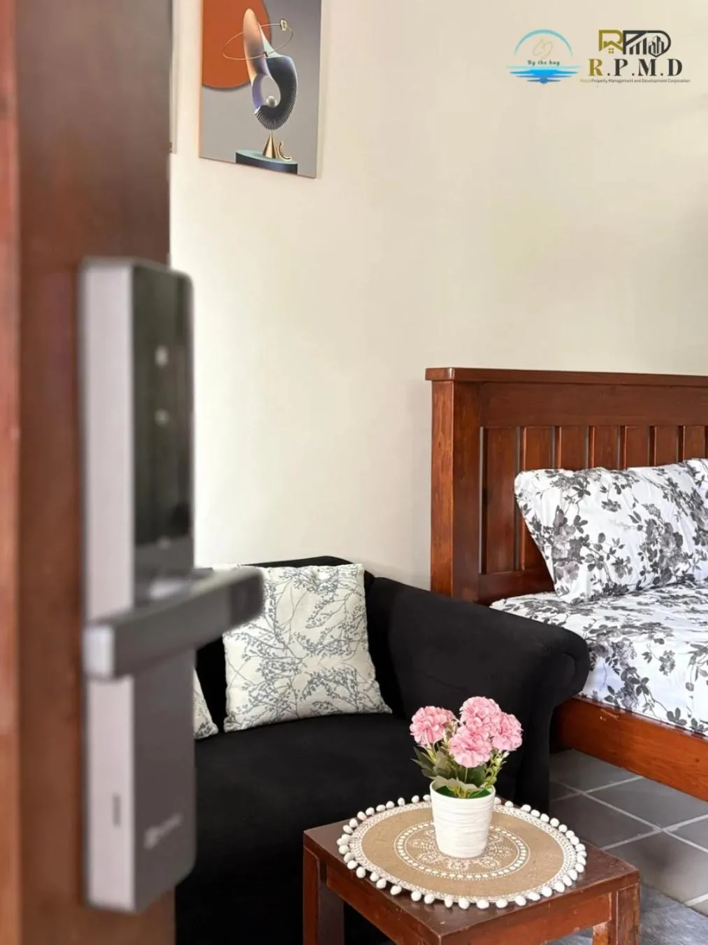 Bed in CJ by the Bay