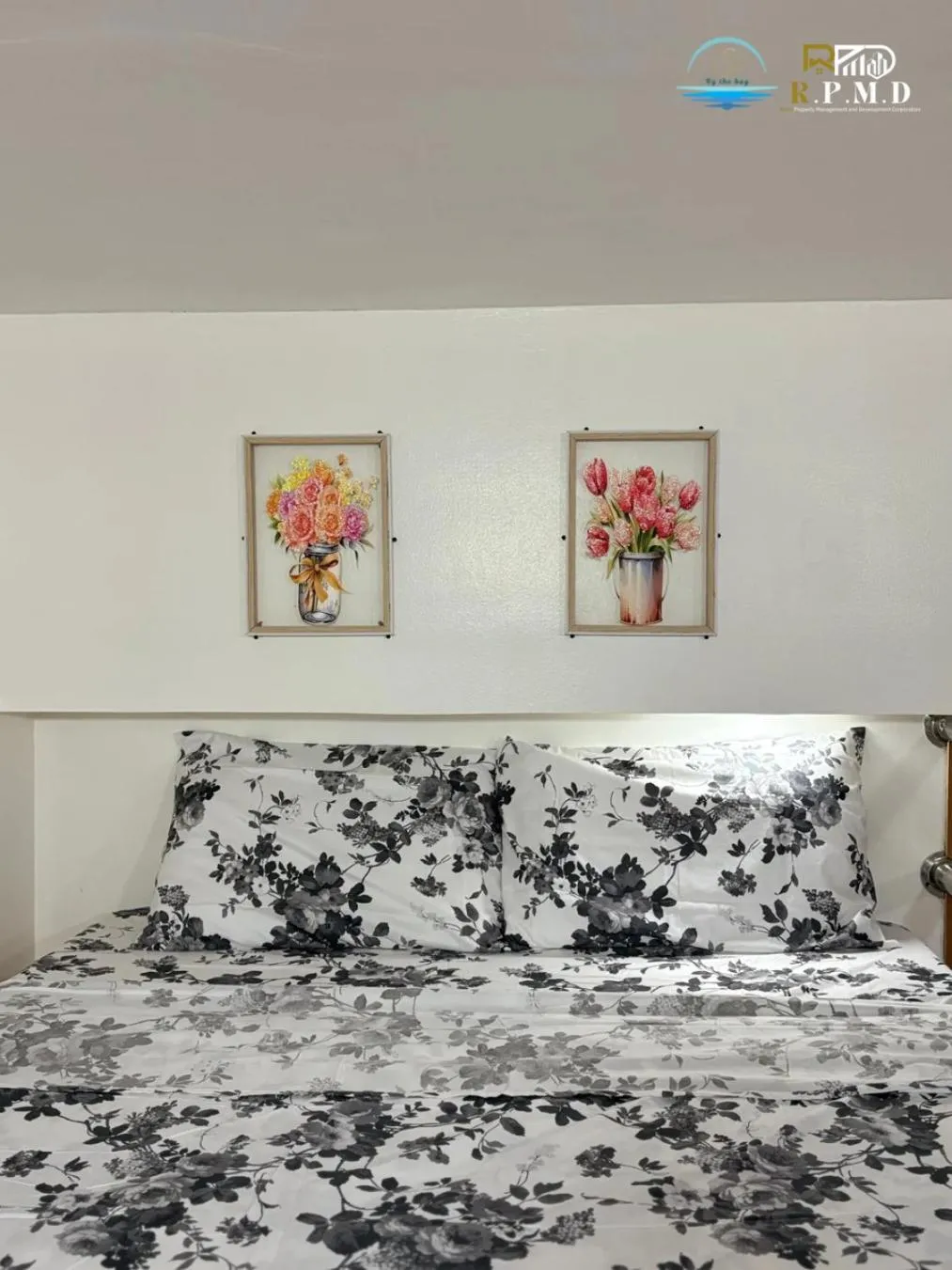 Bed in CJ by the Bay