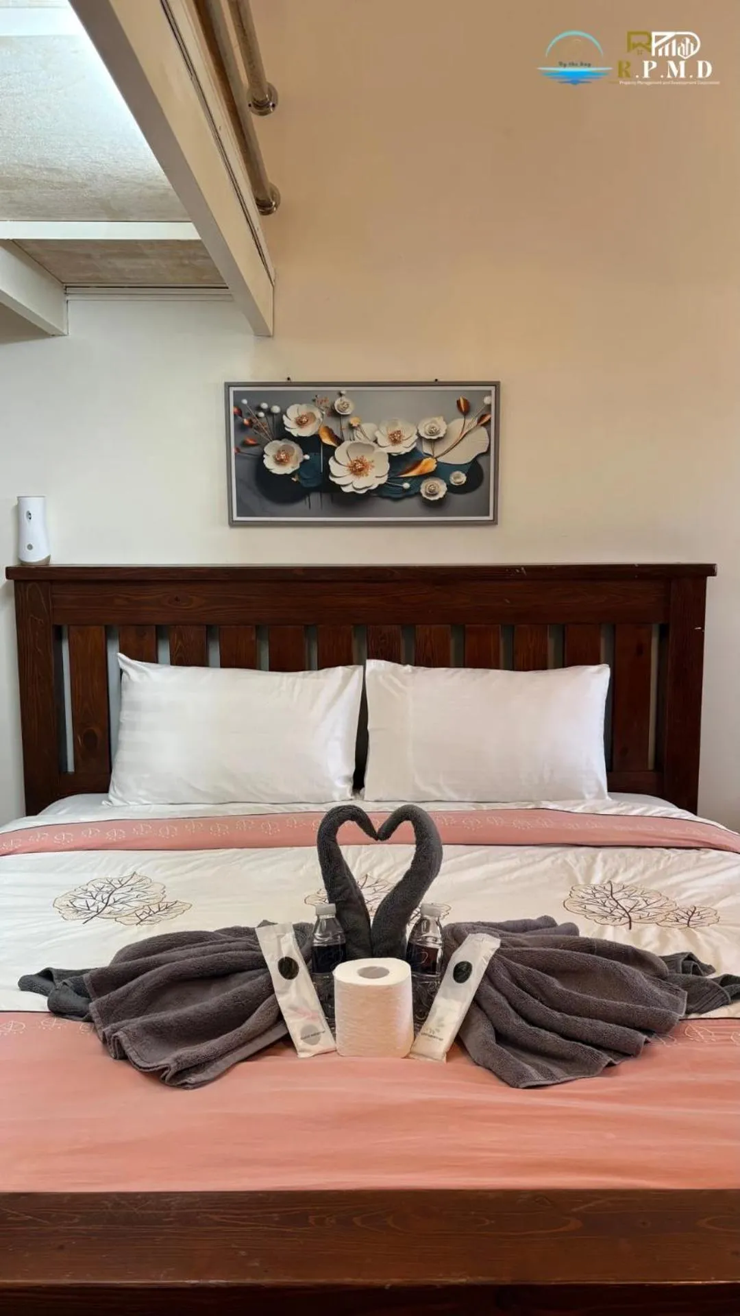 Bed in CJ by the Bay