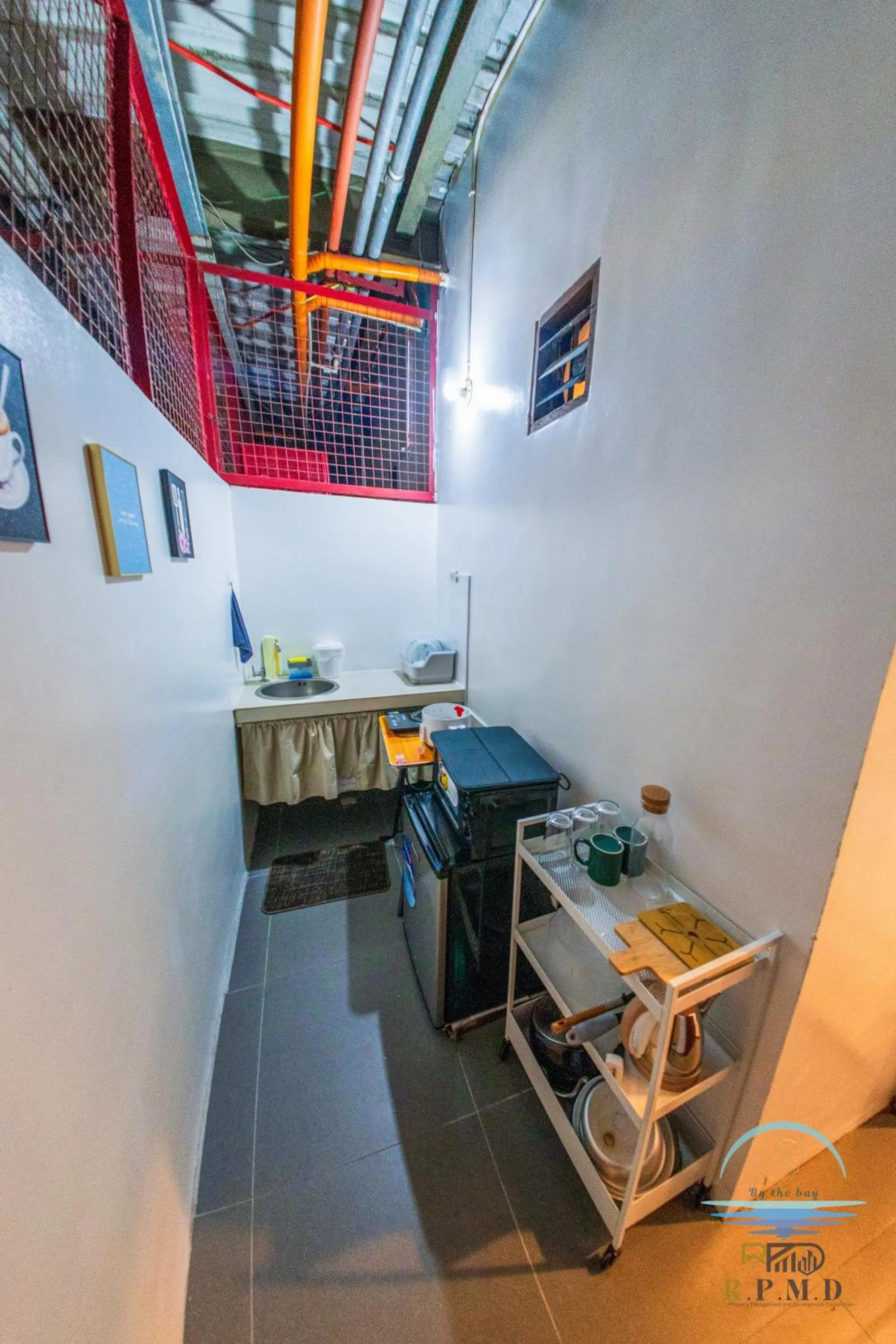 Kitchen or kitchenette in CJ by the Bay