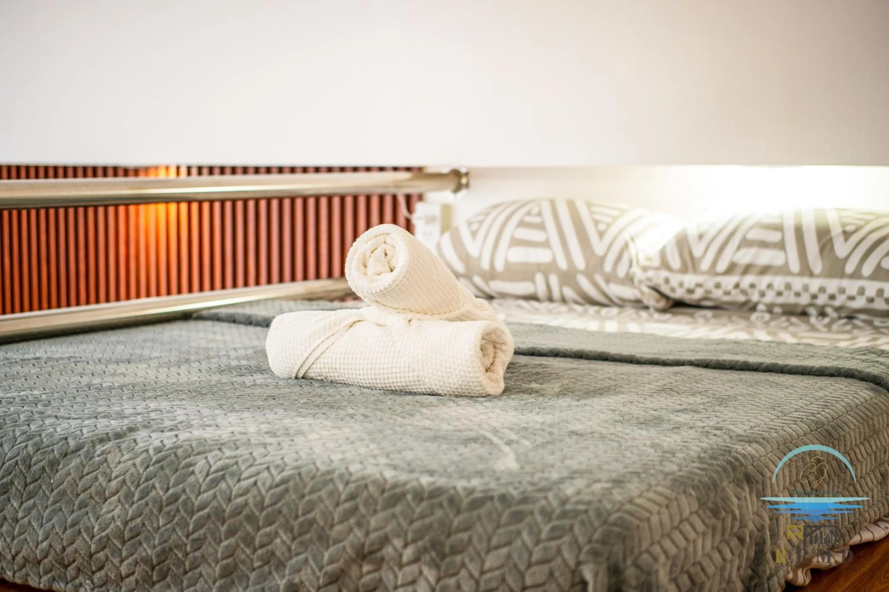 Bed in CJ by the Bay