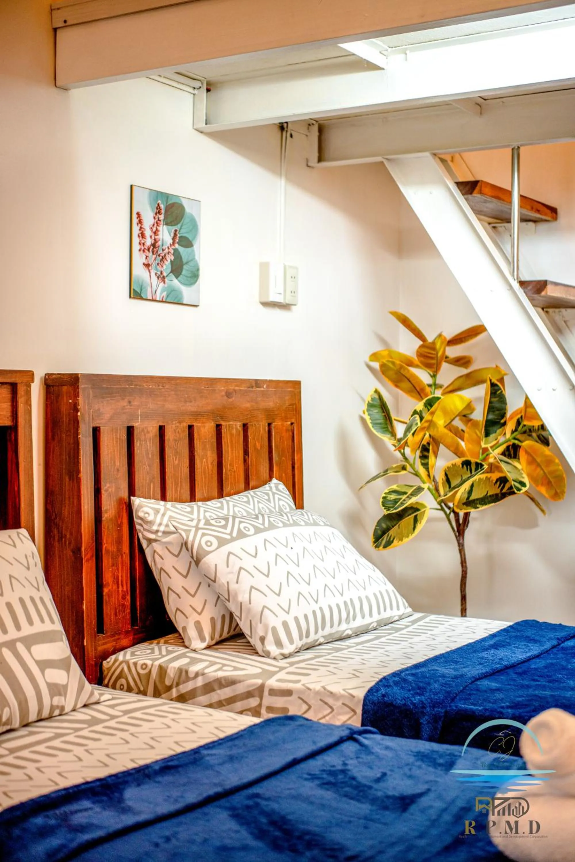 Bed in CJ by the Bay