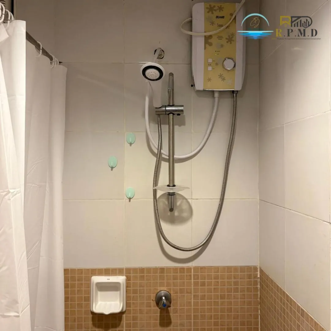 Shower in CJ by the Bay