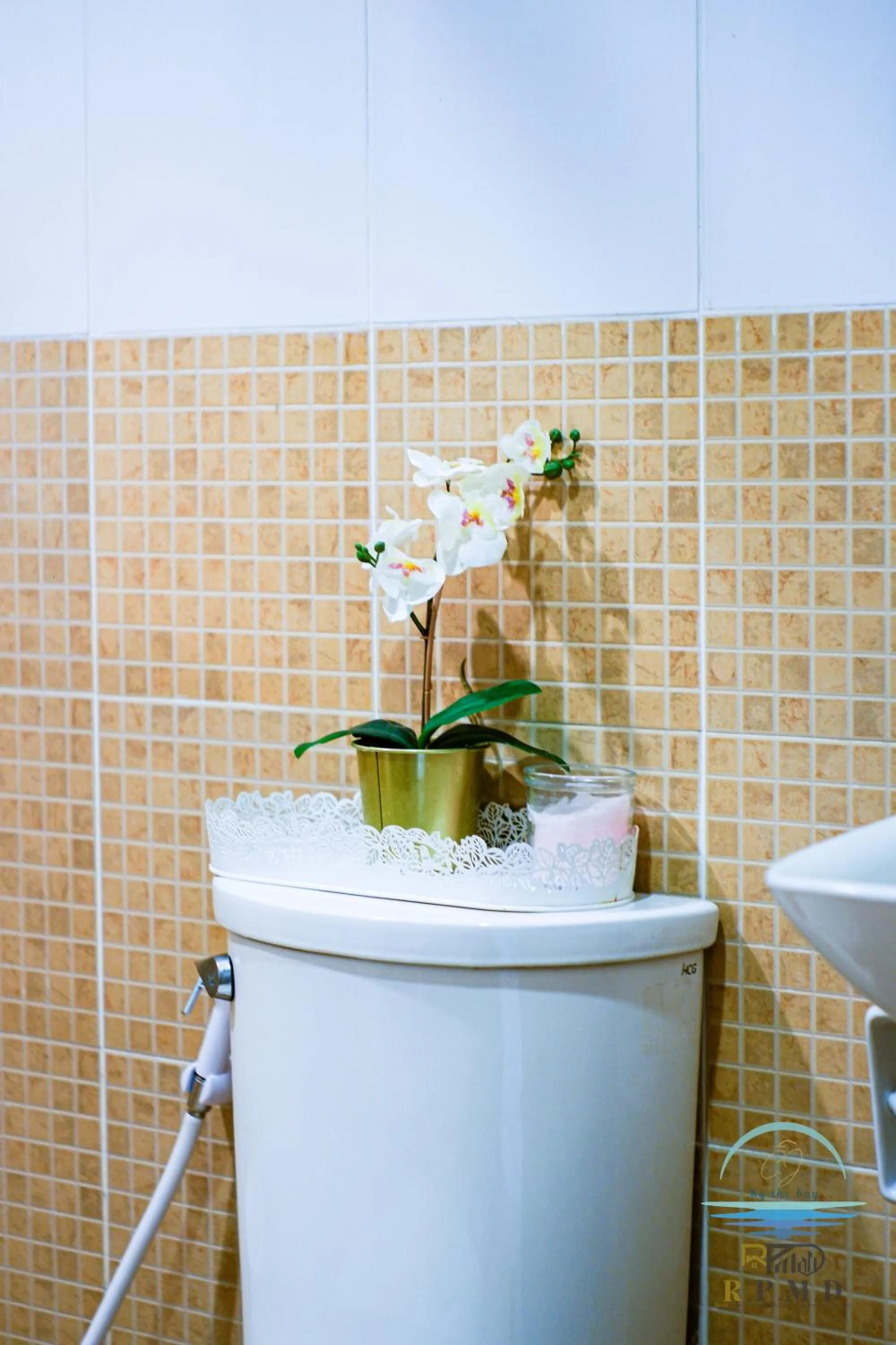 Toilet in CJ by the Bay